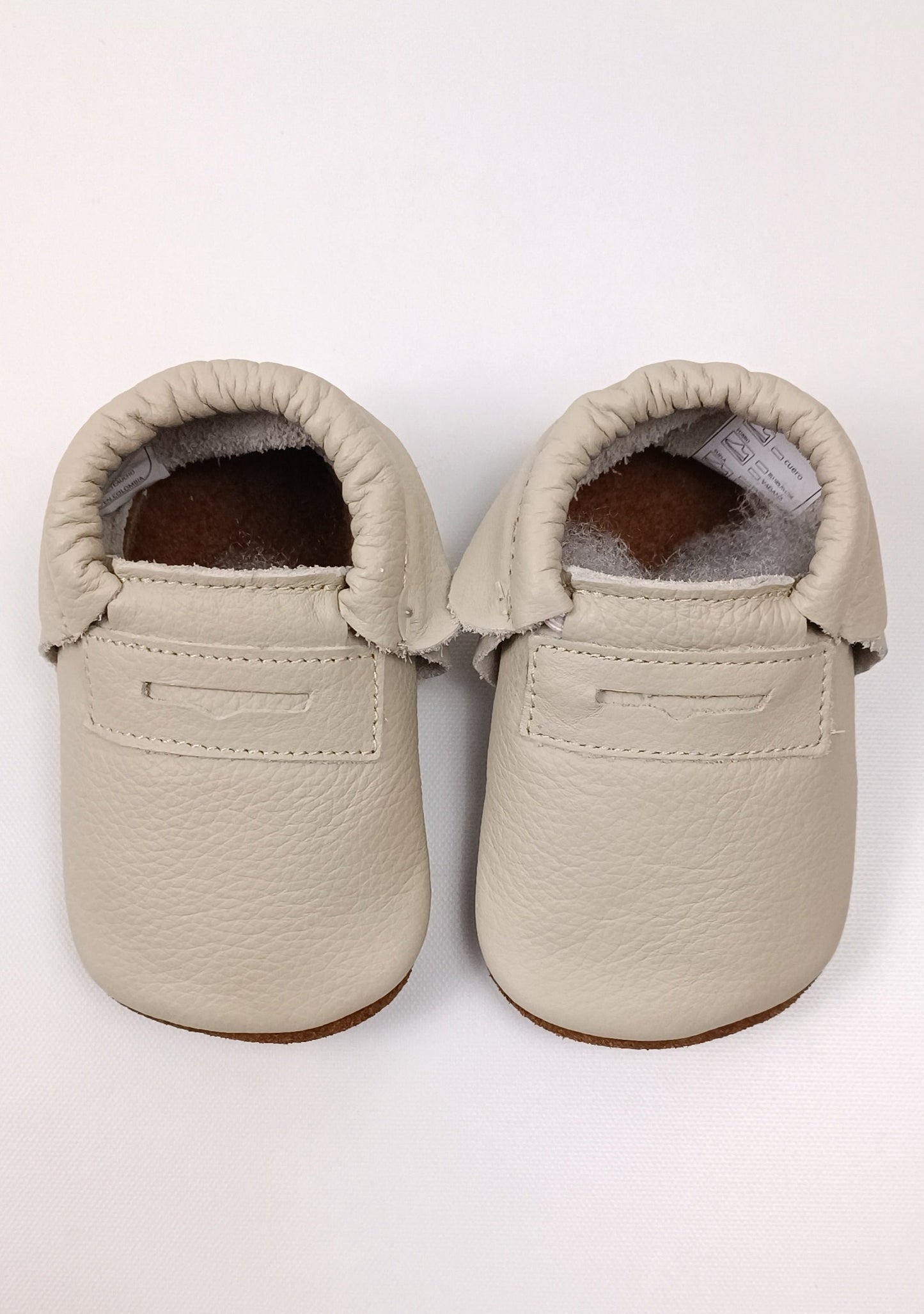 Zapatos Mocazin para bebito en cuero primeros pasos