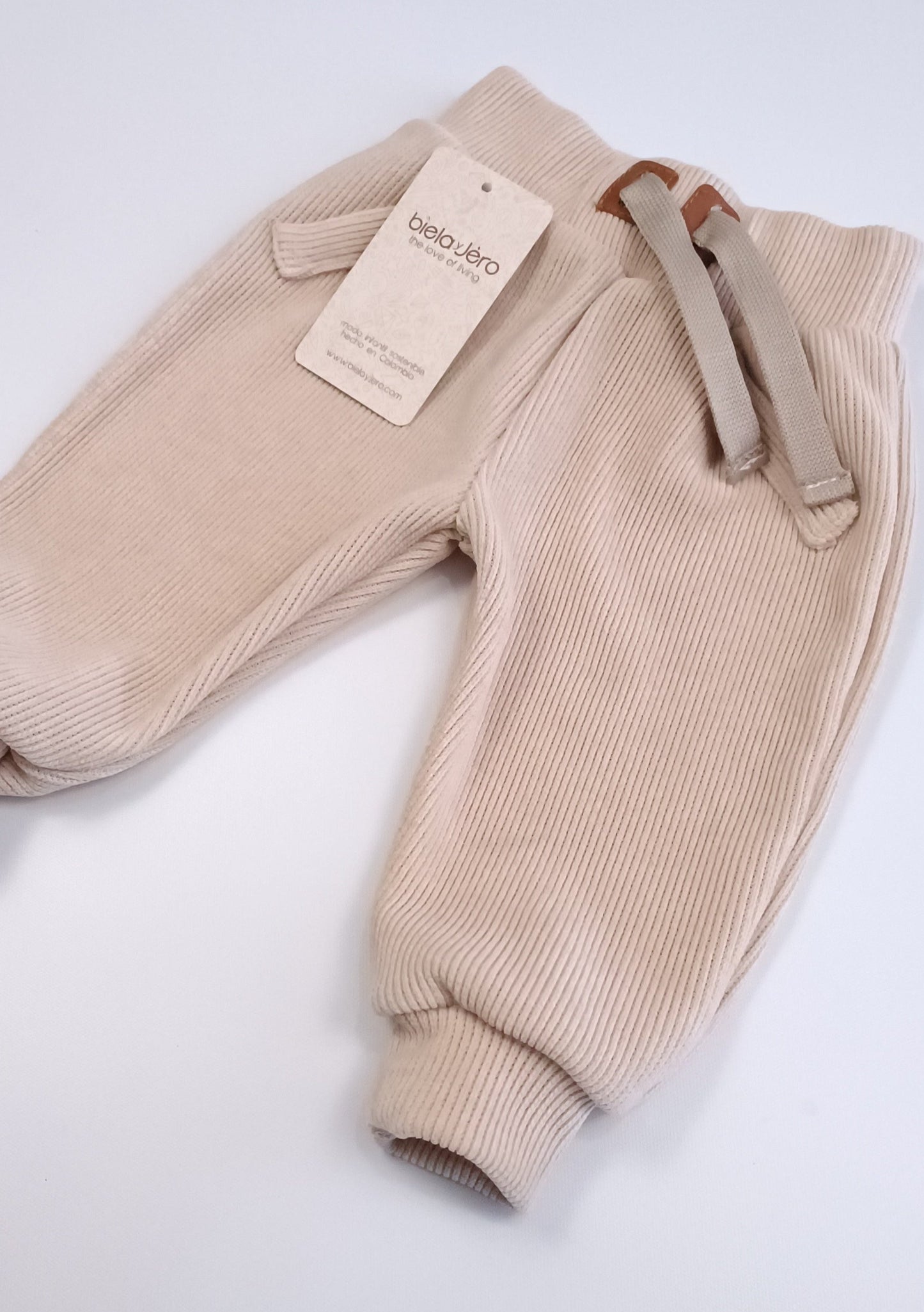 Conjunto Blusita llamita, con jogger para bebita