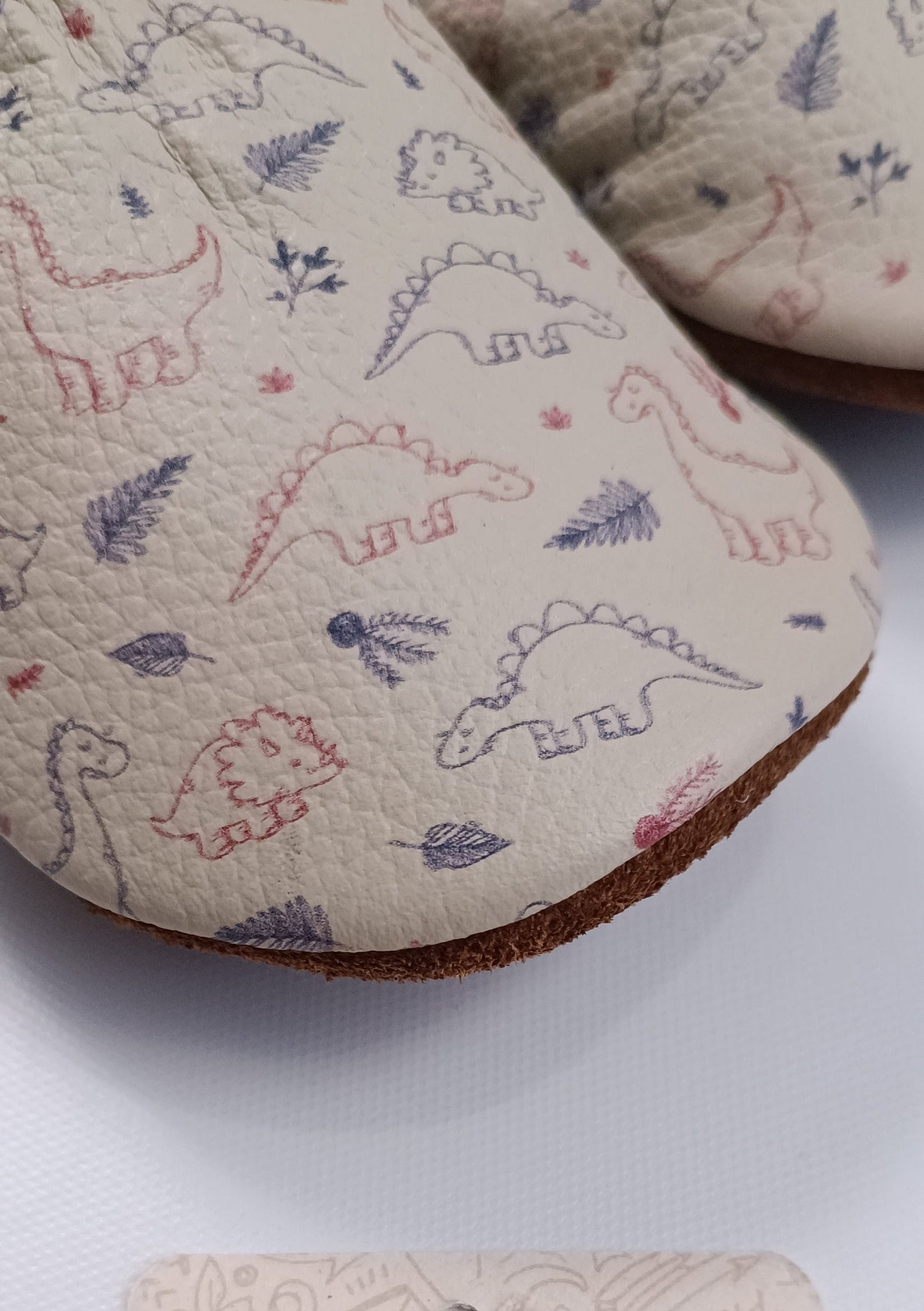 Zapatos Mocazin dinosaurios para bebito en cuero primeros pasos