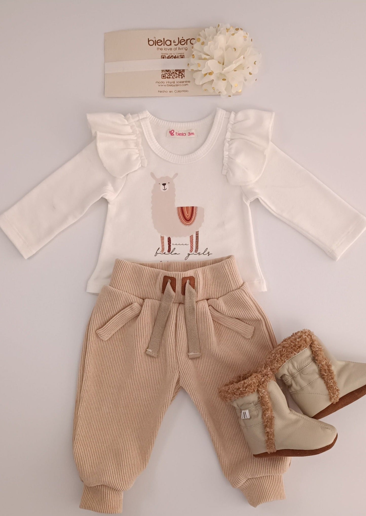Conjunto Blusita llamita, con jogger para bebita