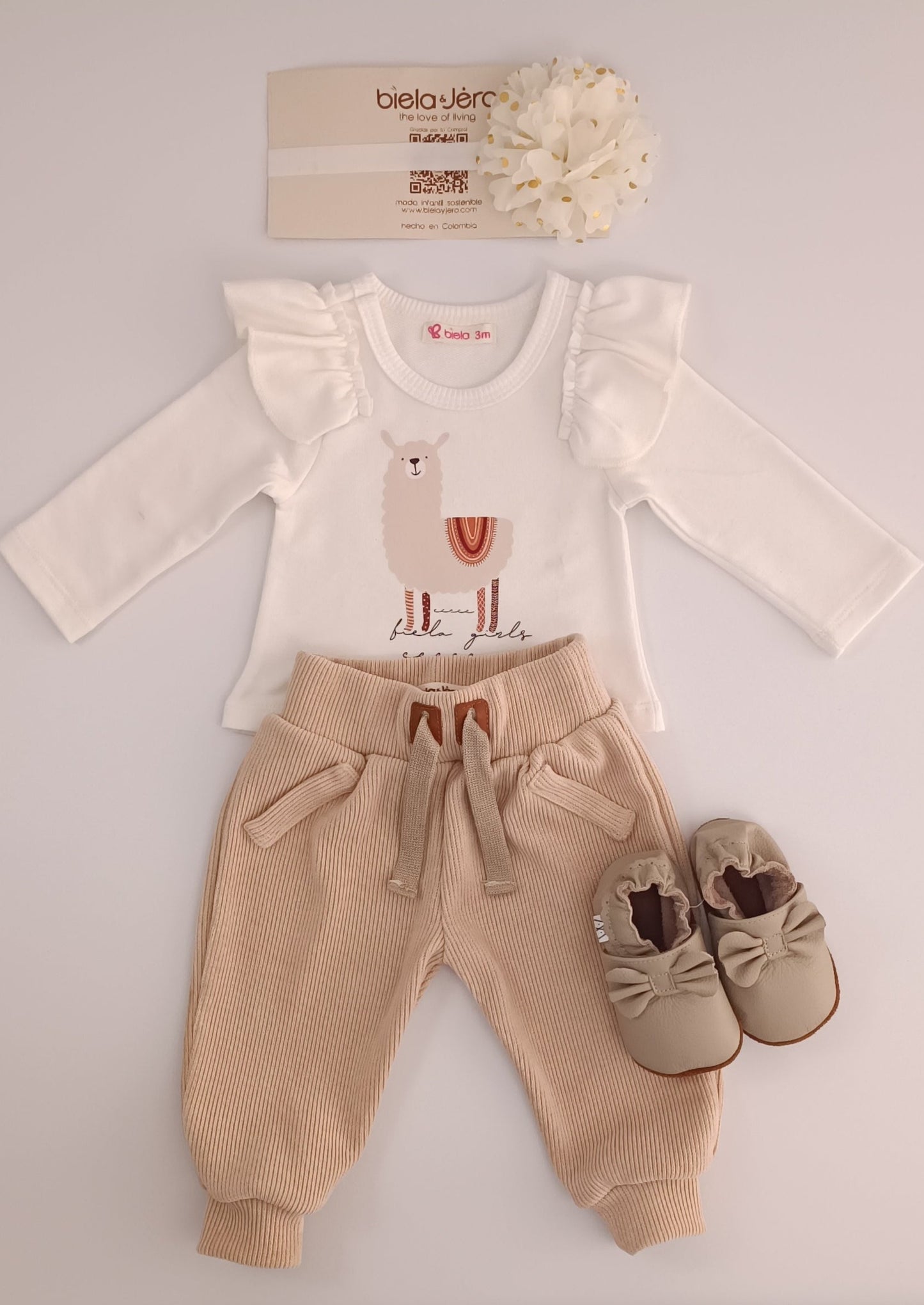 Conjunto Blusita llamita, con jogger para bebita