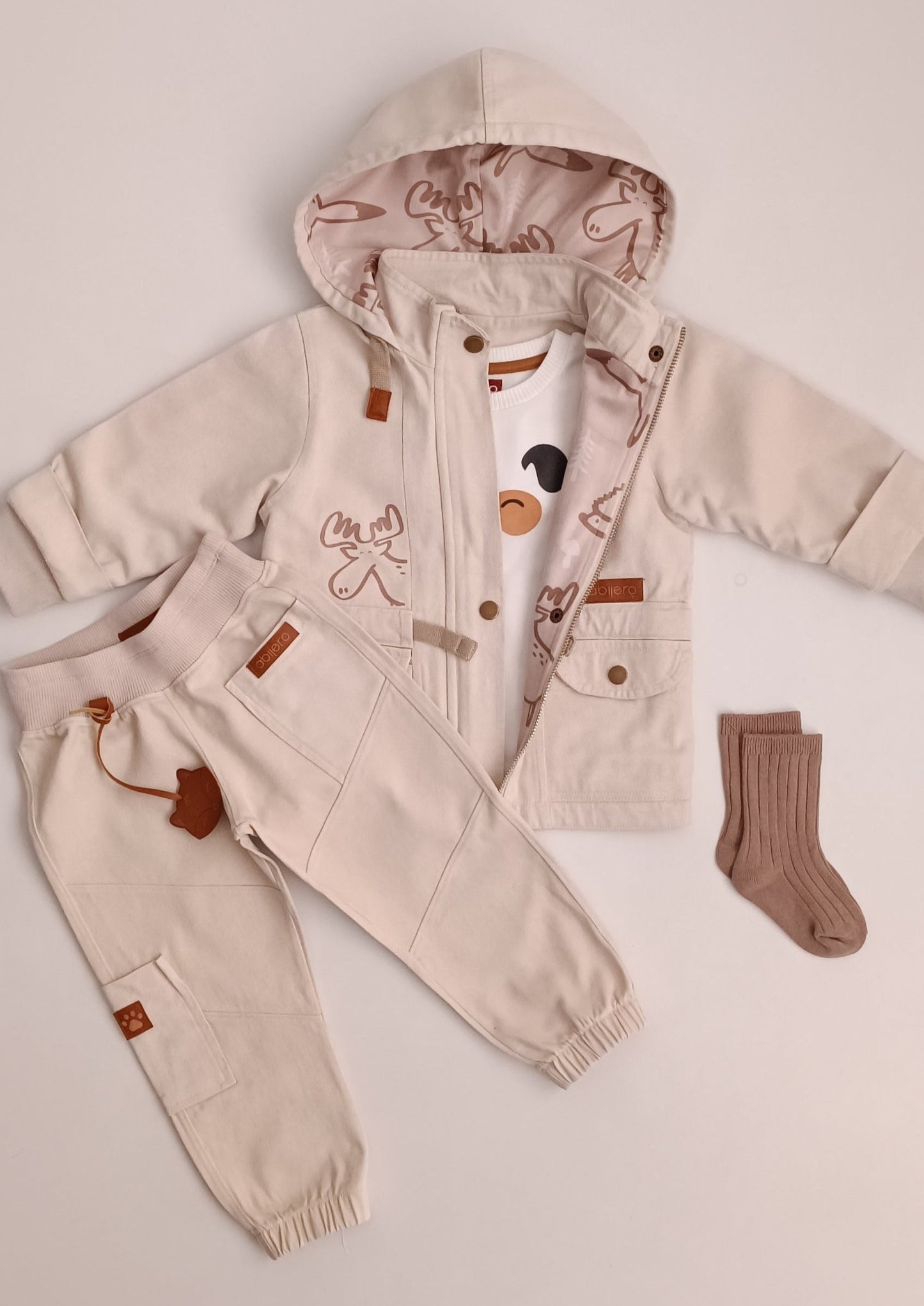 Conjunto bebito chaqueta explorador y cargo niña