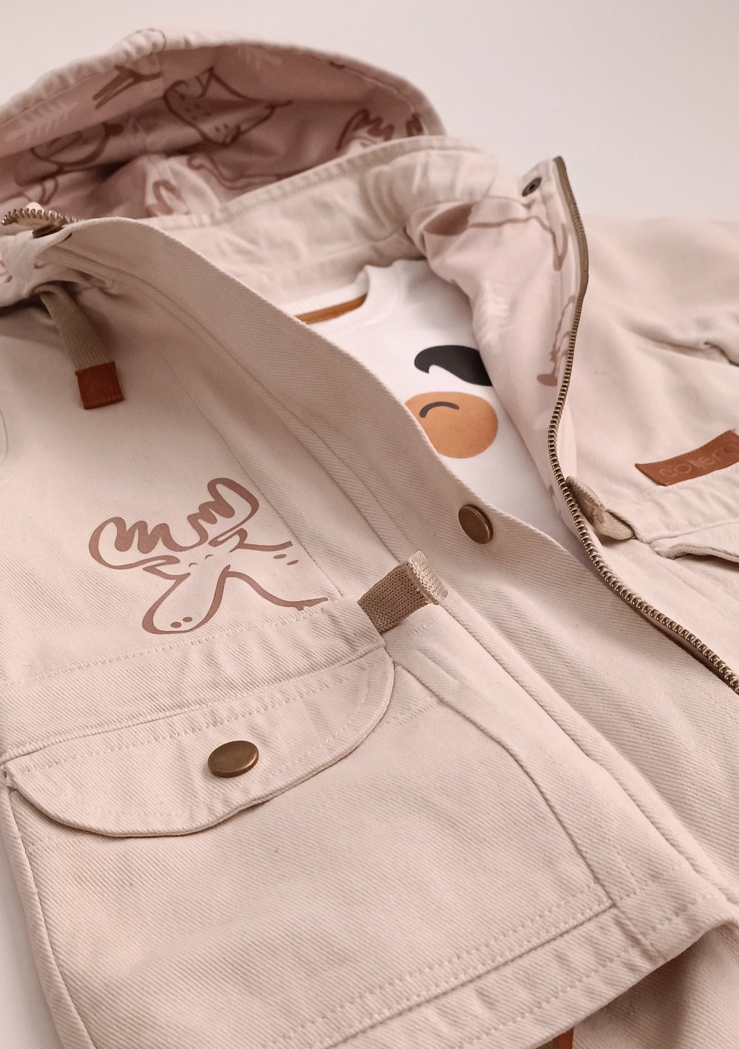 Conjunto bebito chaqueta explorador y cargo niña