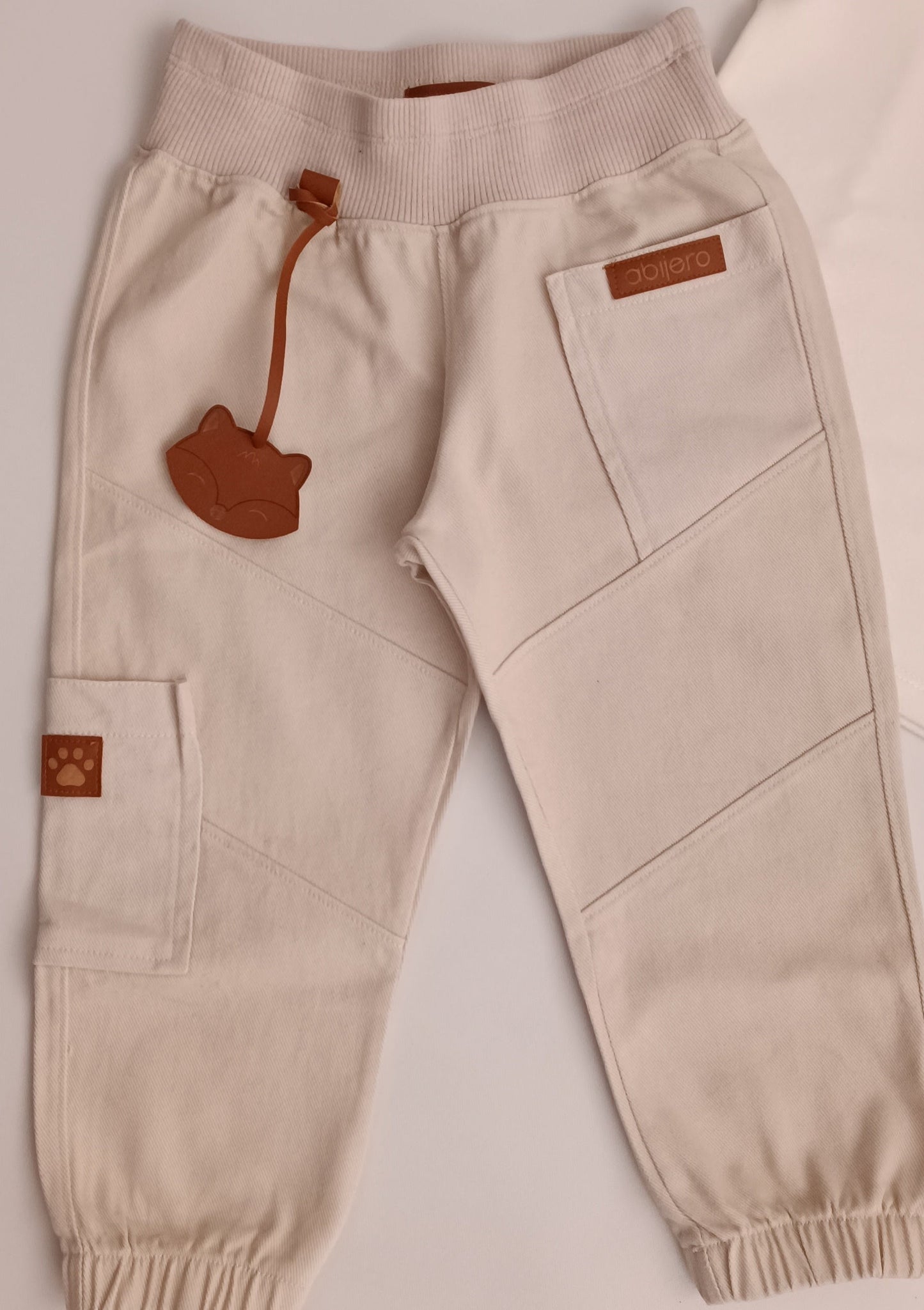 Conjunto bebito chaqueta explorador y cargo niña