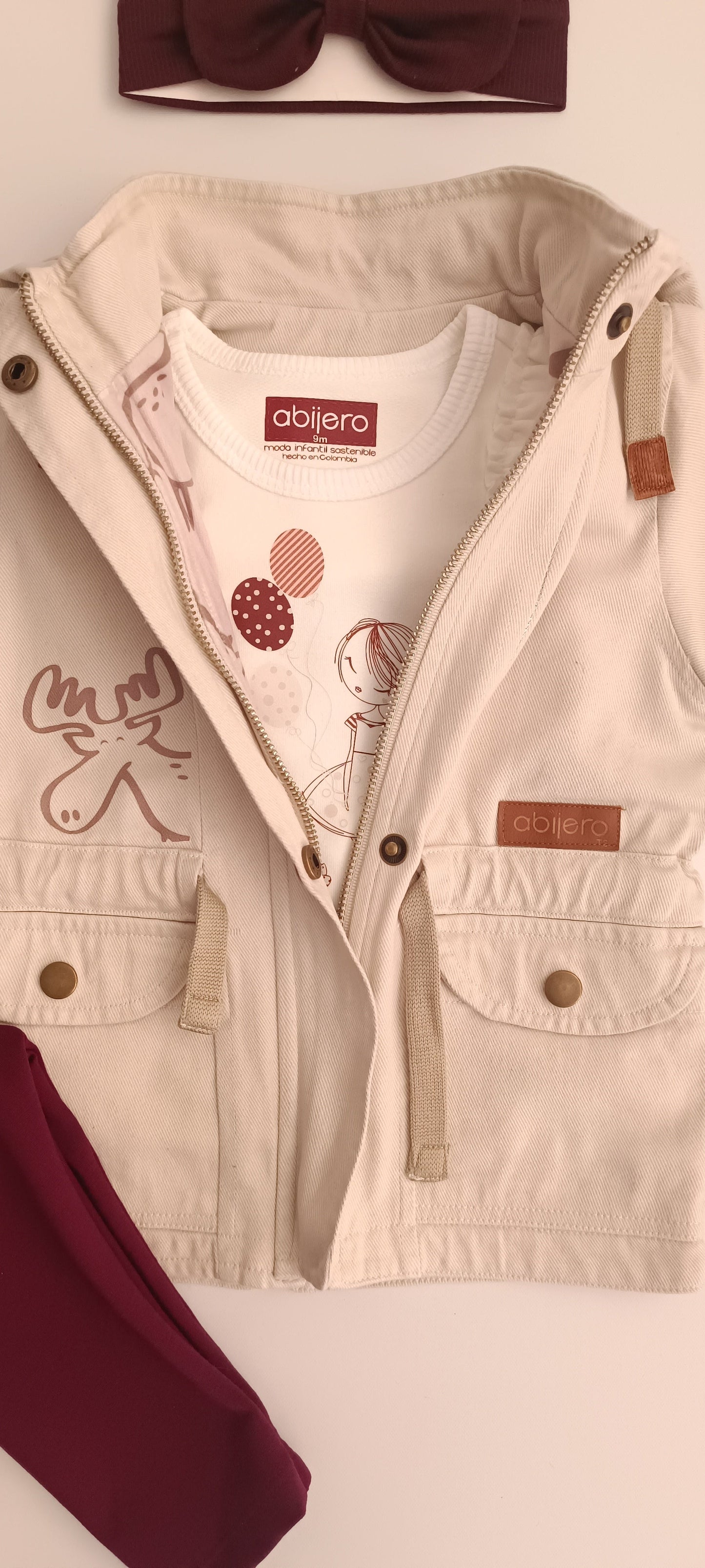 Conjunto chaqueta explorador, blusita y leggins Niña