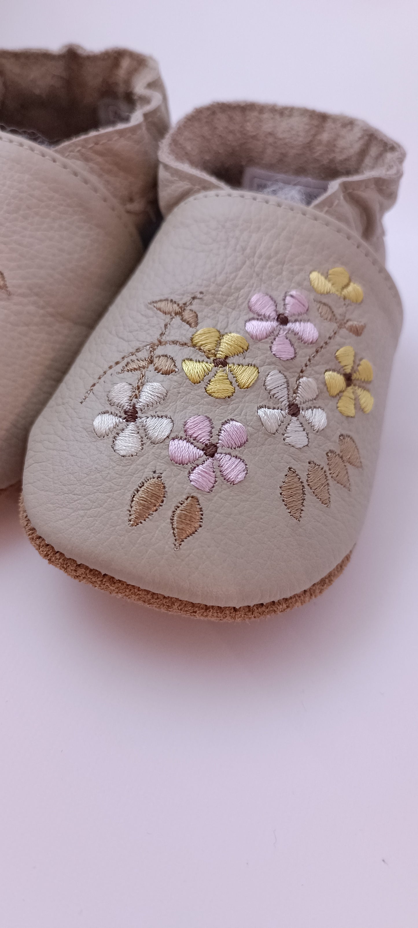 Zapatos Flores para bebita en cuero primeros pasos