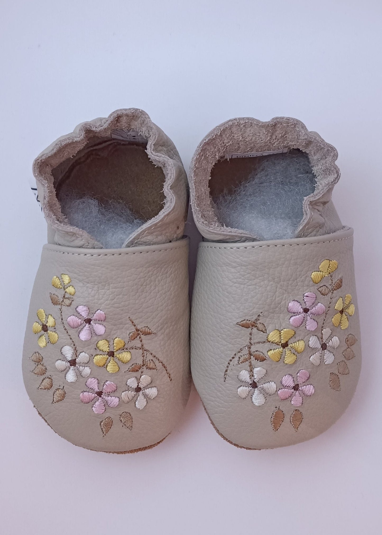 Zapatos Flores para bebita en cuero primeros pasos