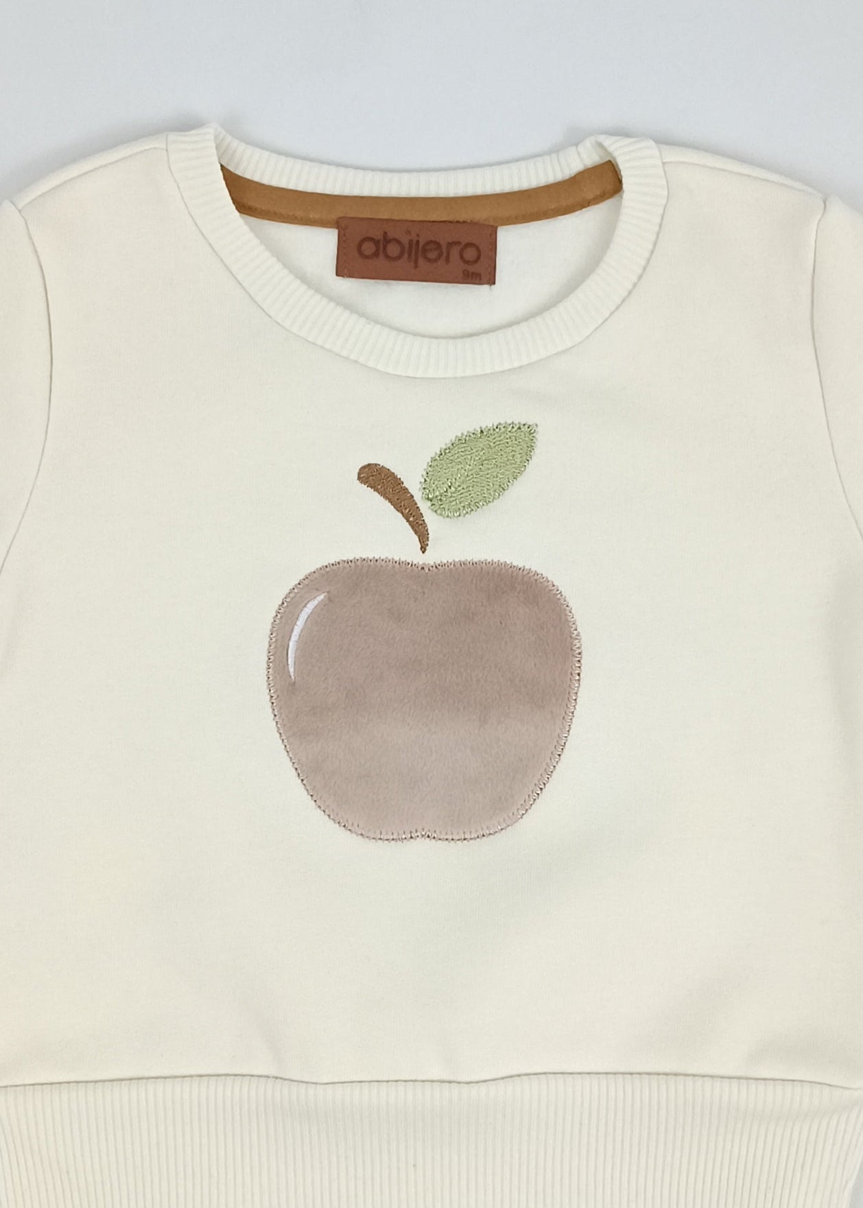 Busito bordado Manzana para niña y niño