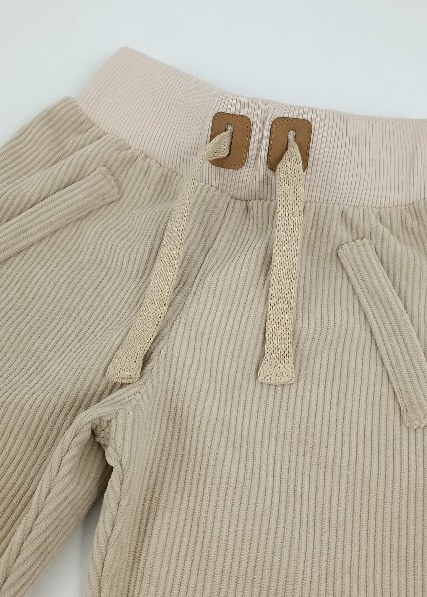 Conjunto Busito bordado con jogger niña y niño
