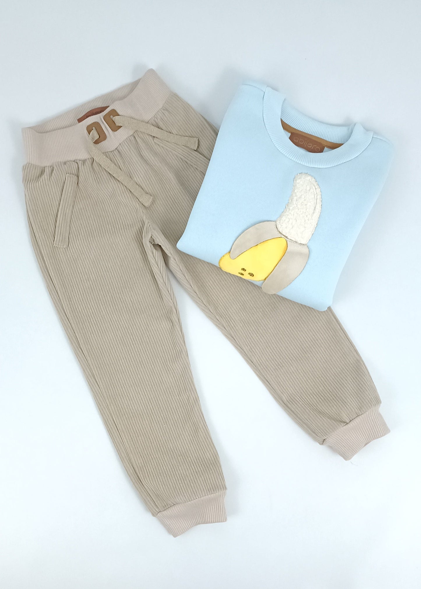 Conjunto Busito bordado con jogger niña y niño