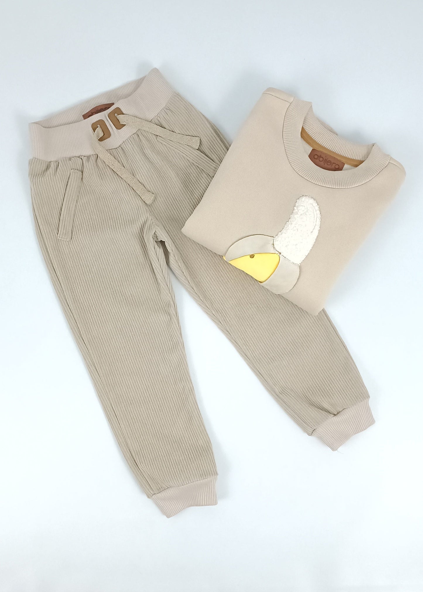 Conjunto Busito bordado con jogger niña y niño