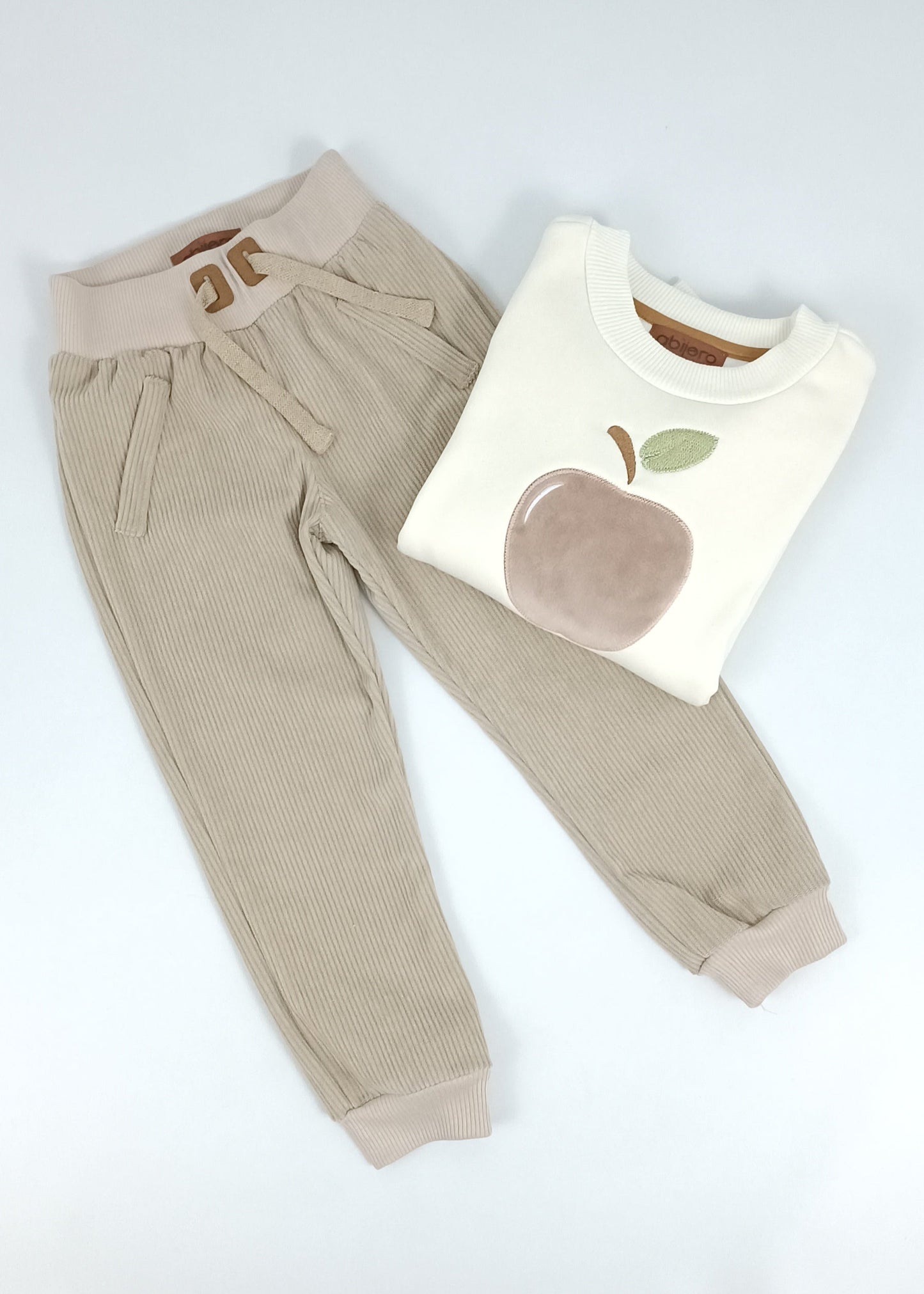 Conjunto Busito bordado con jogger niña y niño