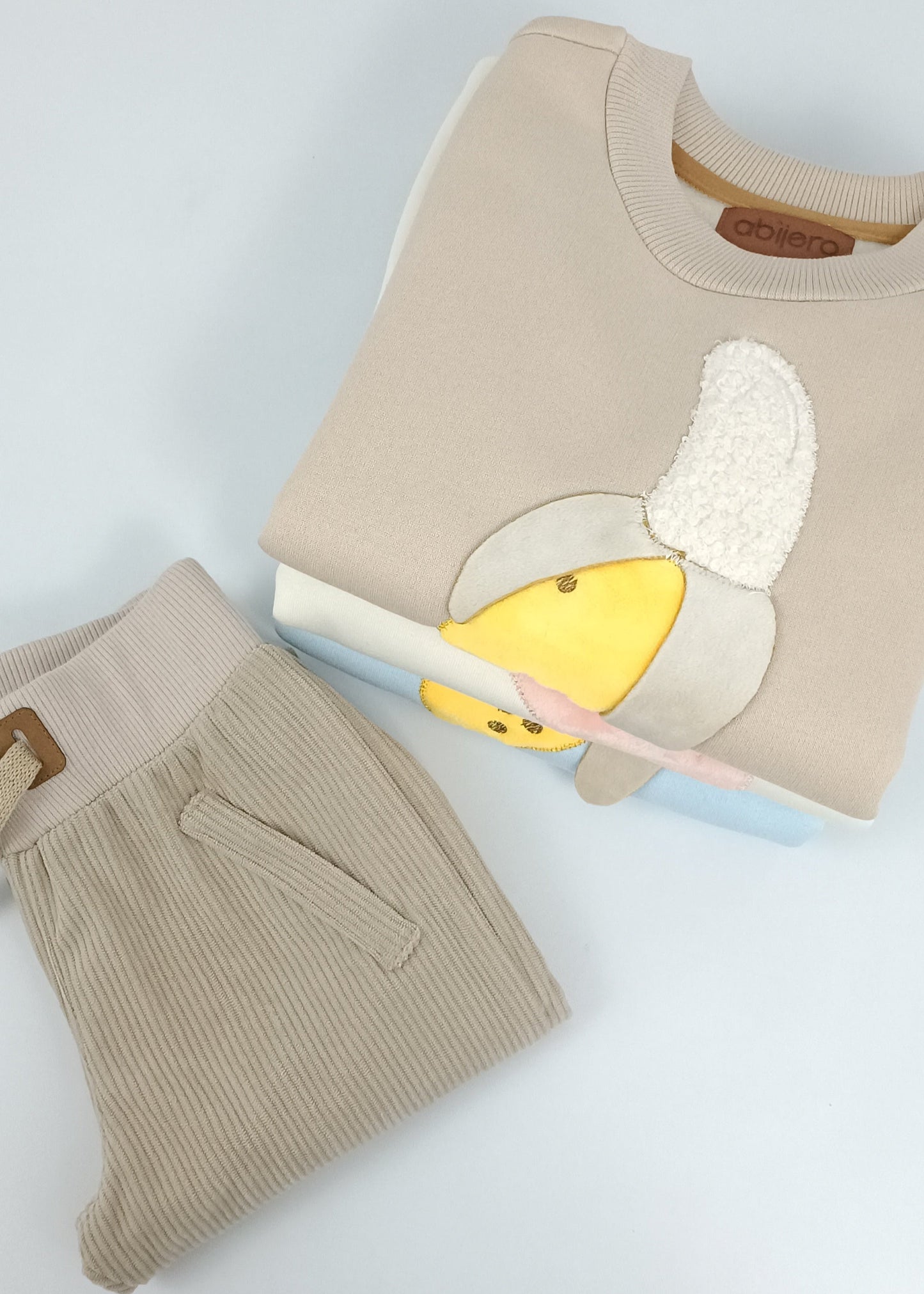 Conjunto Busito bordado con jogger niña y niño