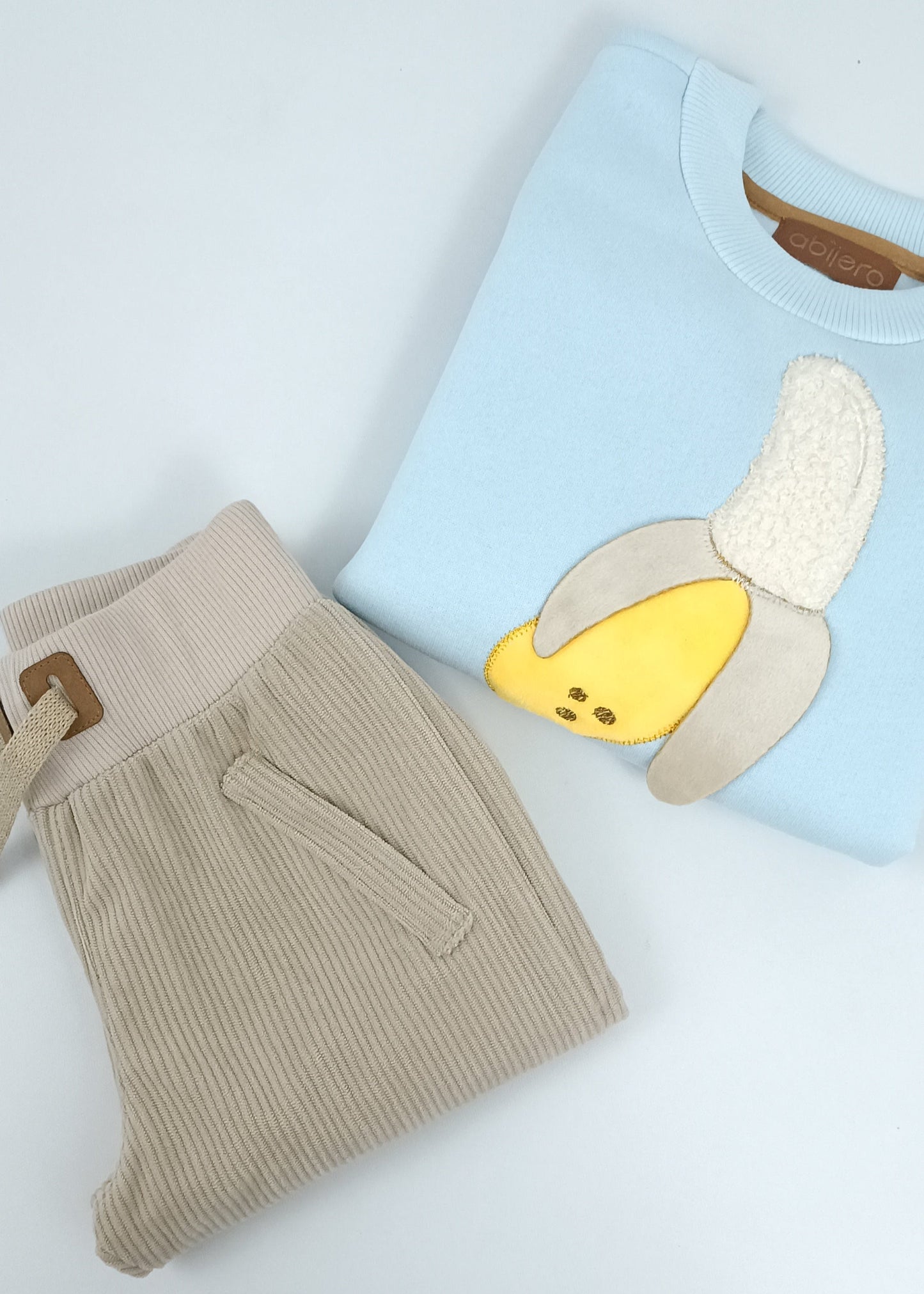 Conjunto Busito bordado con jogger niña y niño