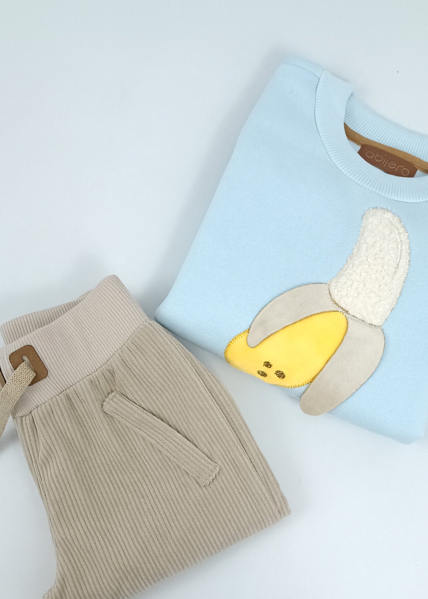 Conjunto Busito bordado con jogger bebita y bebito