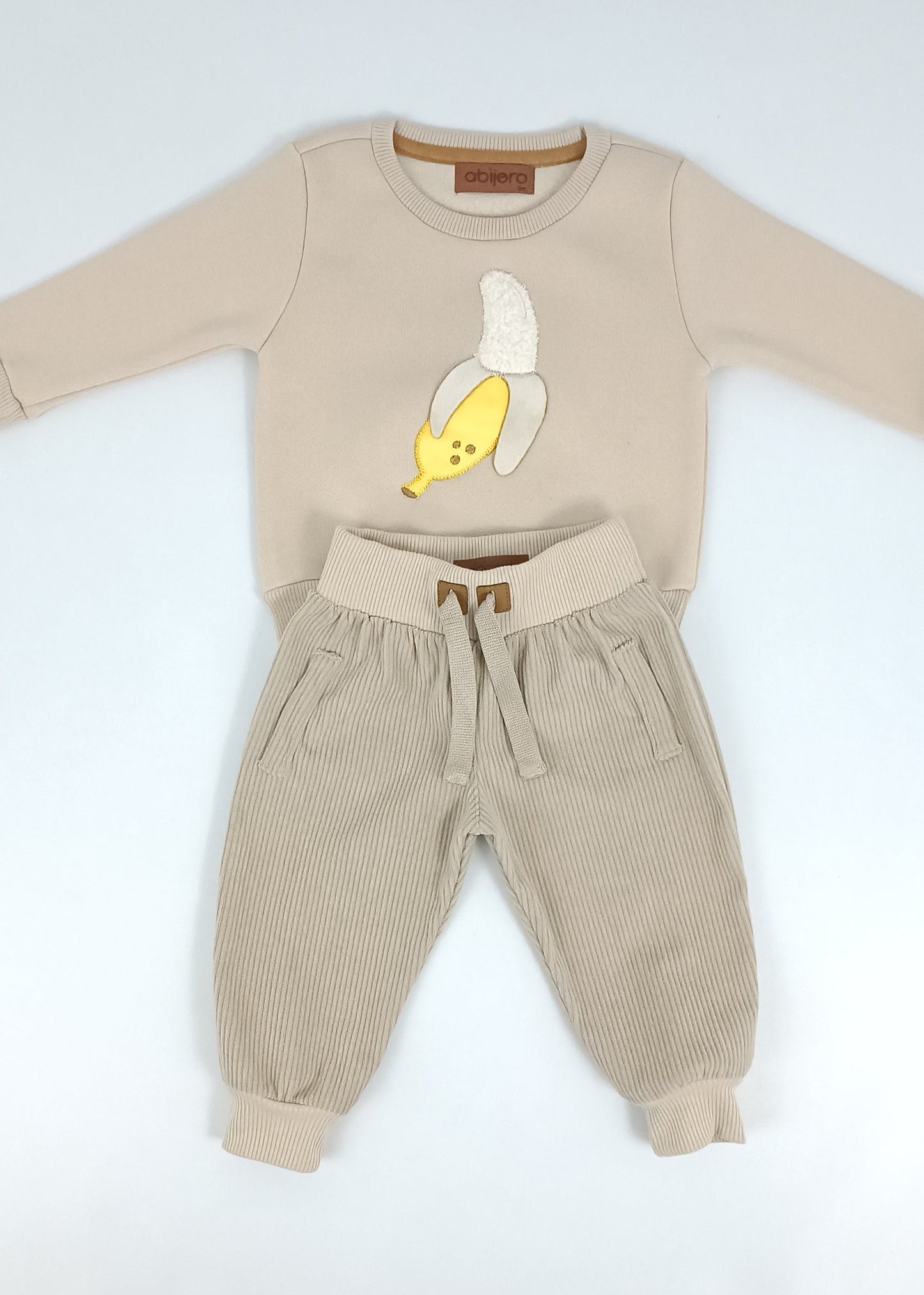 Conjunto Busito bordado con jogger bebita y bebito