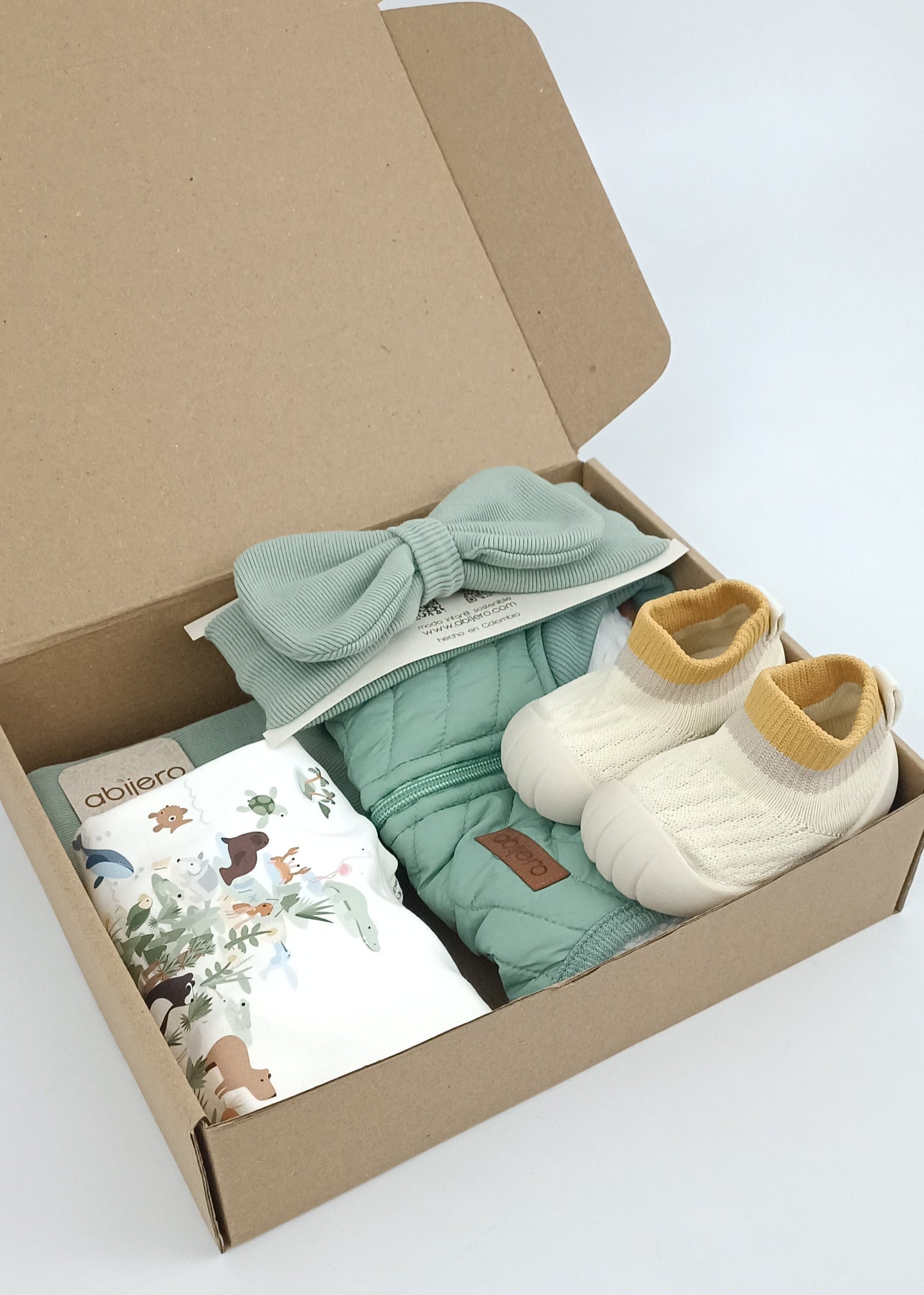 Regalo Listo! Conjunto Chaleco y busito biodiversidad niña