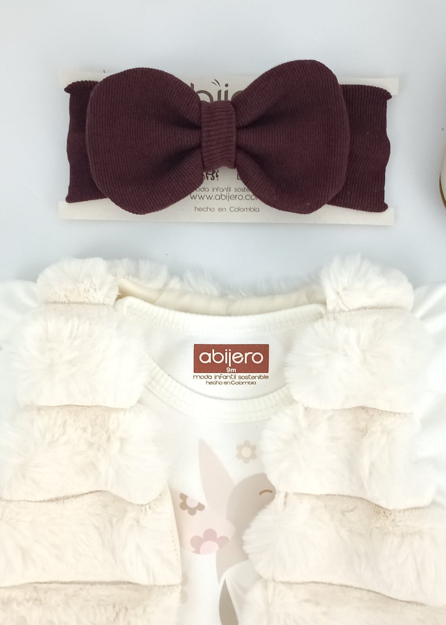 Regalo Listo! Conjunto Chaleco y busito colibrí bebita