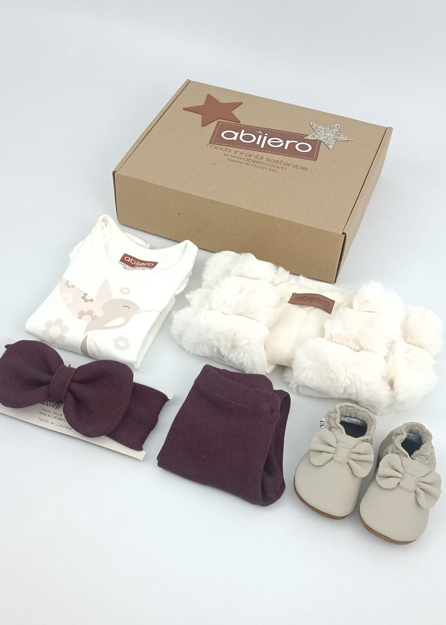 Regalo Listo! Conjunto Chaleco y busito colibrí bebita