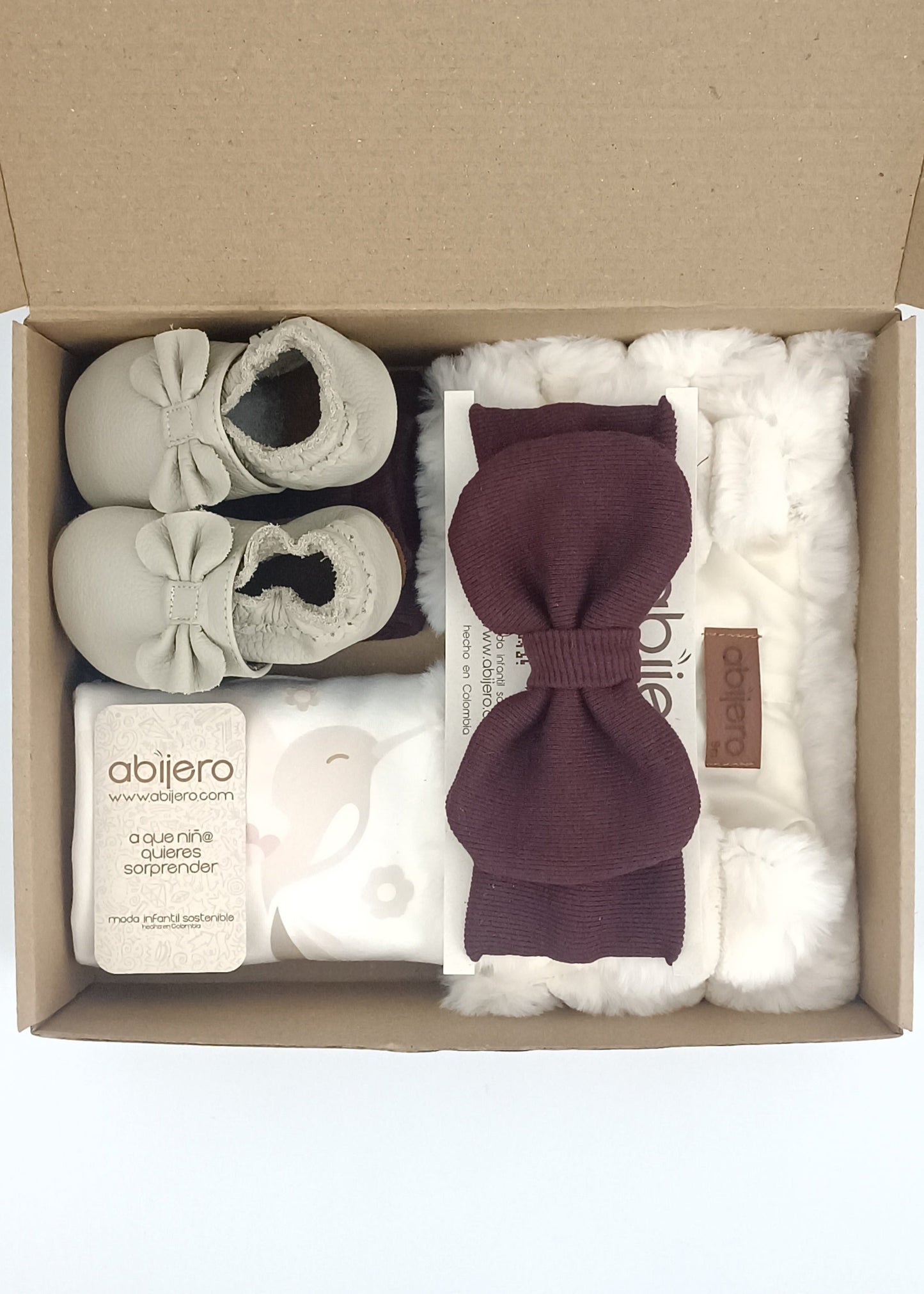 Regalo Listo! Conjunto Chaleco y busito colibrí bebita