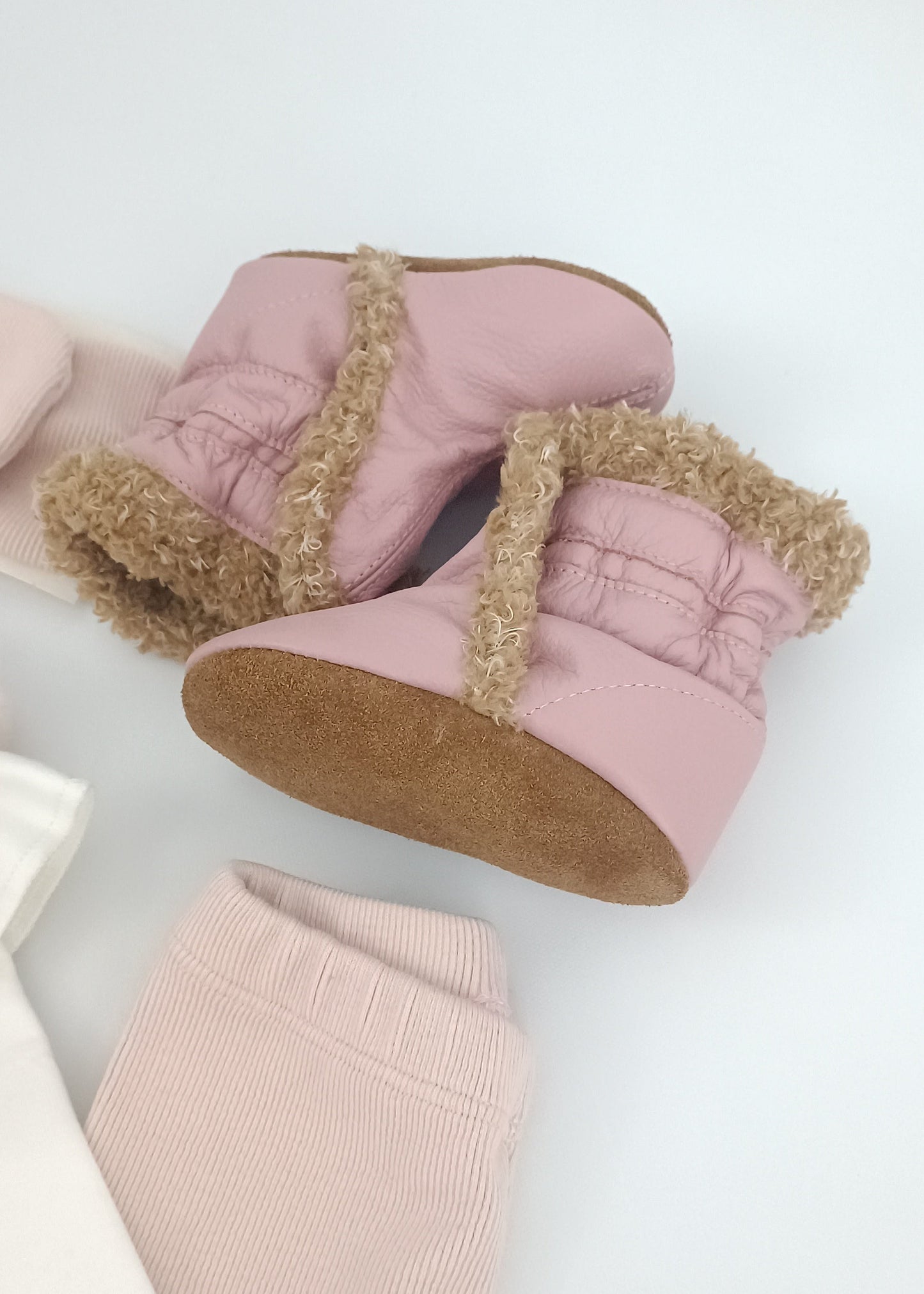 Regalo Listo! Conjunto Chaleco rosa y busito colibrí bebita