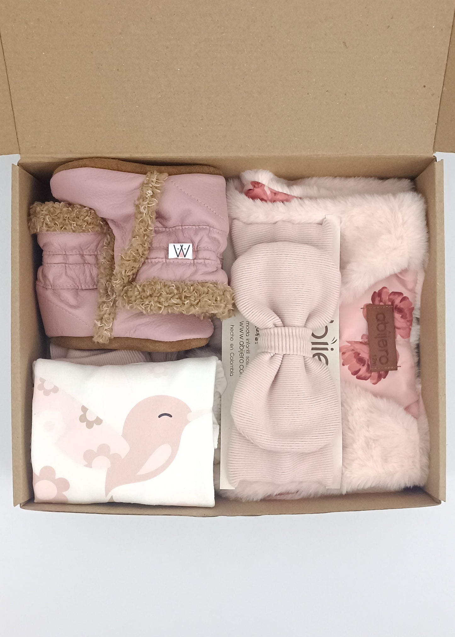 Regalo Listo! Conjunto Chaleco rosa y busito colibrí bebita