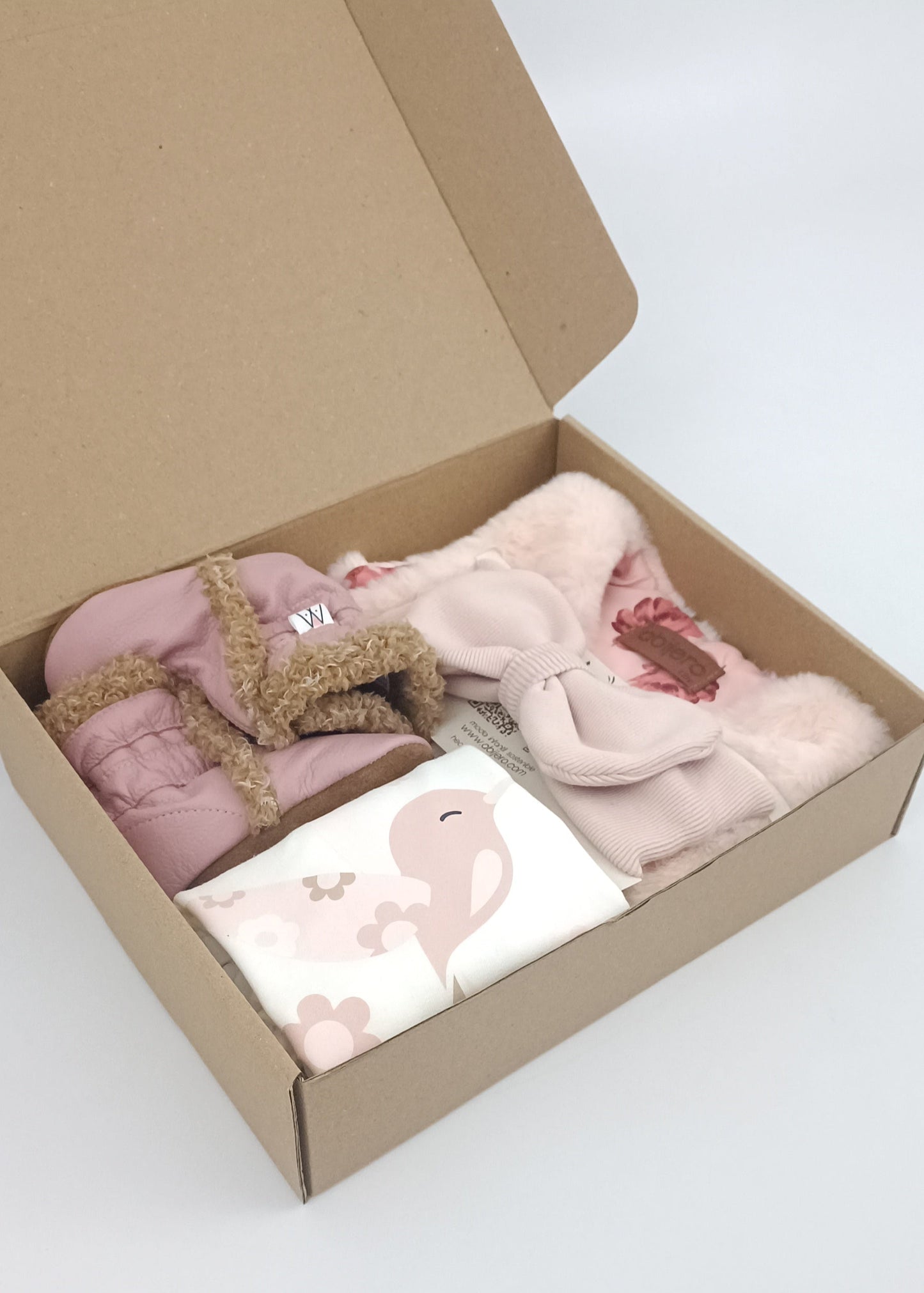 Regalo Listo! Conjunto Chaleco rosa y busito colibrí niña