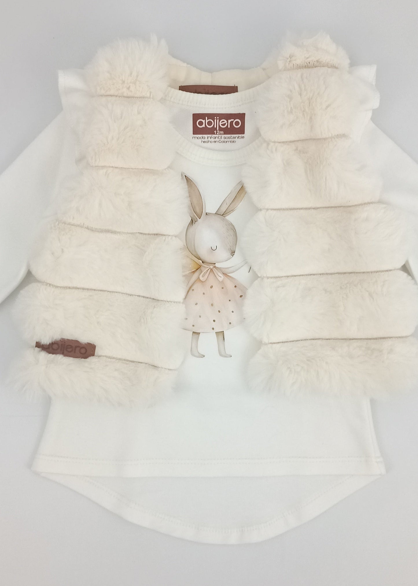Regalo Listo! Conjunto Chaleco marfil y busito ada bebita
