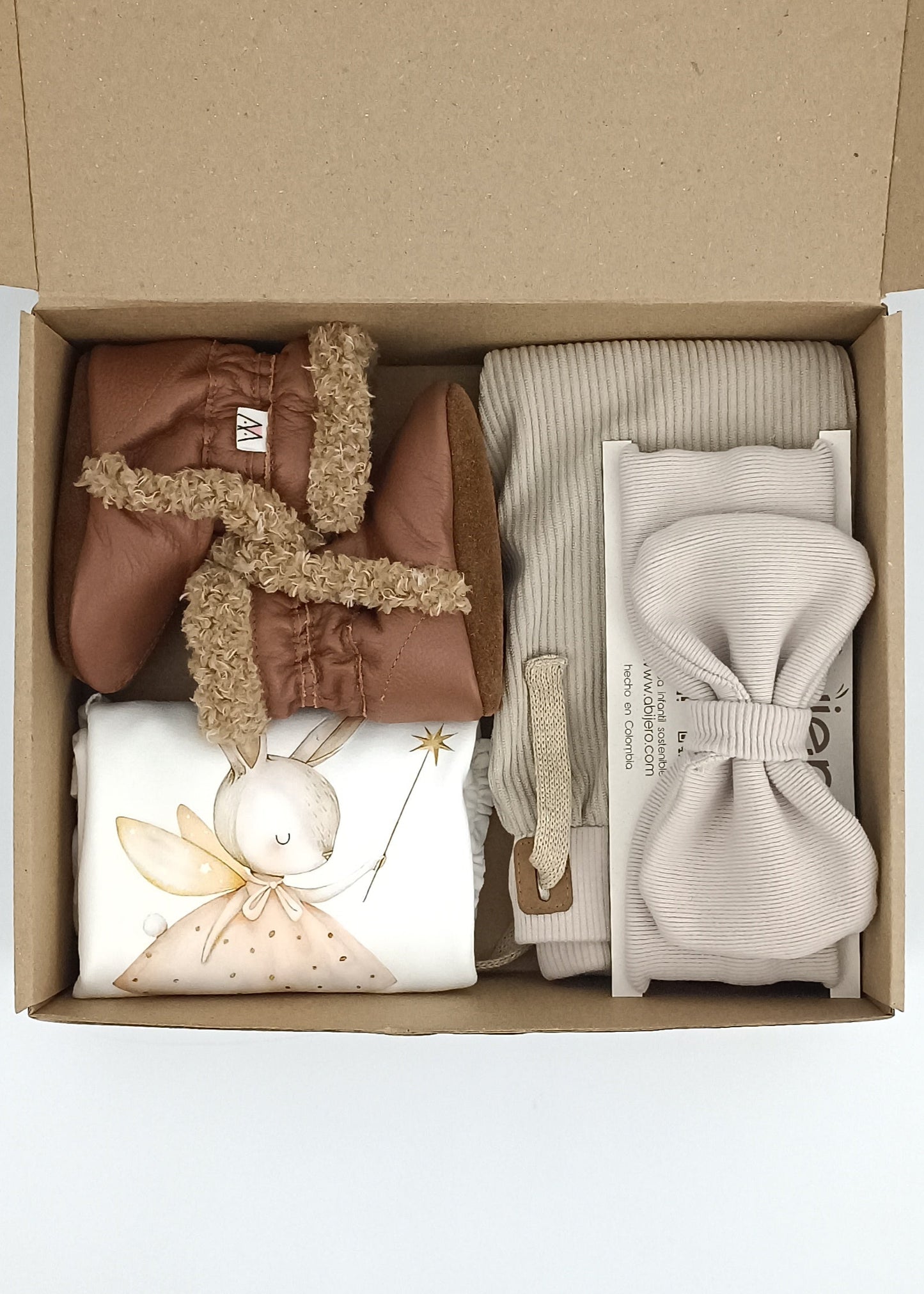 Regalo Listo! Conjunto Blusita ada y jogger bebita
