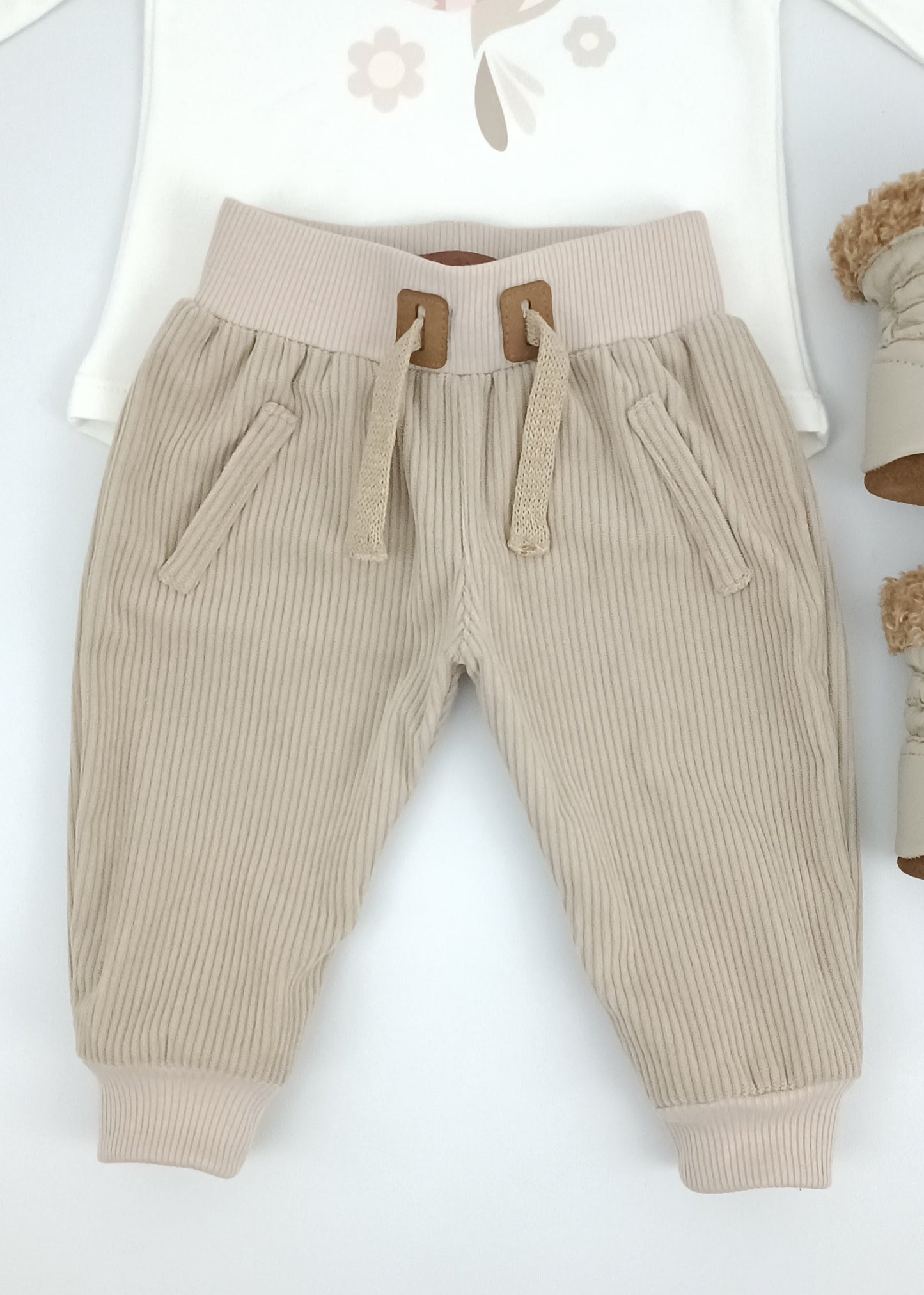 Regalo Listo! Conjunto Blusita colibrí y jogger bebita