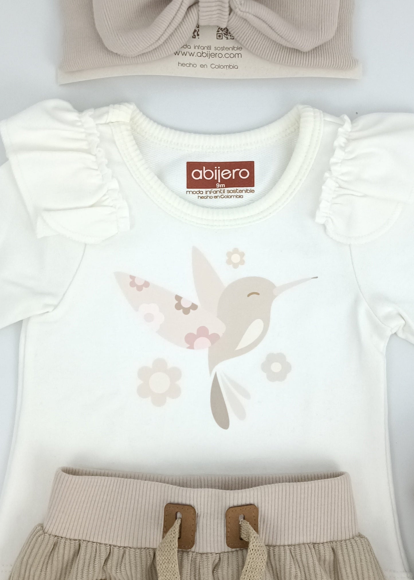 Regalo Listo! Conjunto Blusita colibrí y jogger bebita