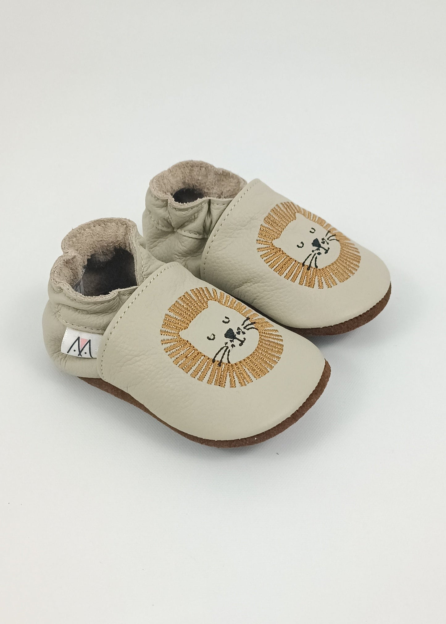 Regalo listo! Conjunto León, con cargo niño