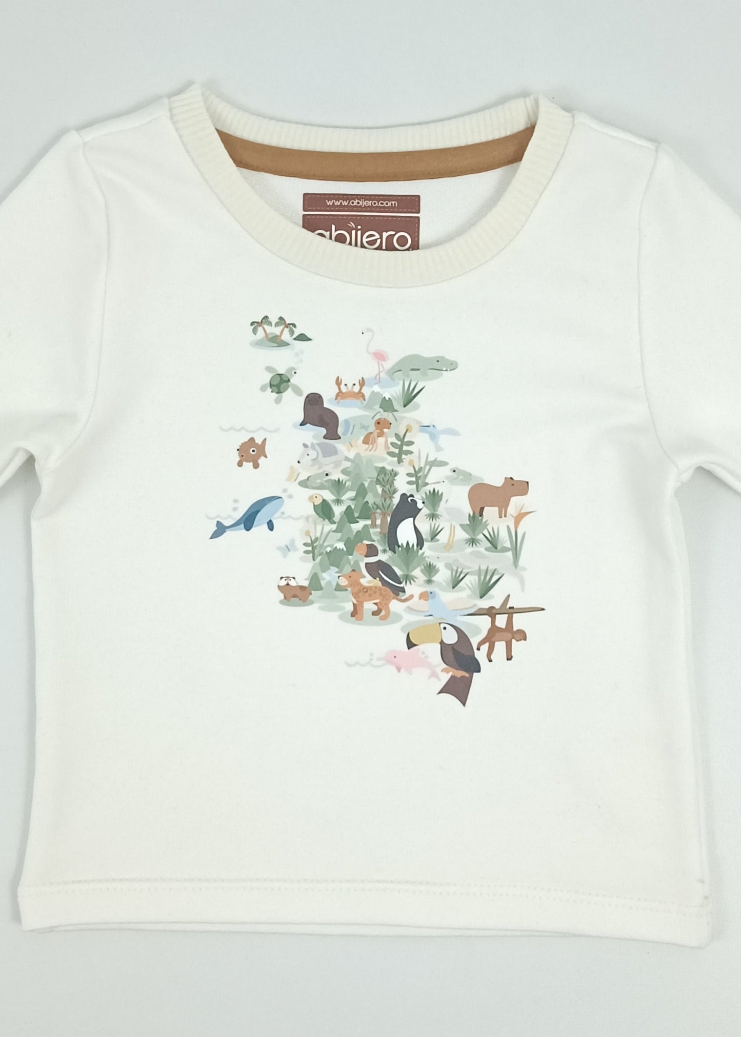 Regalo listo! Conjunto Colombia biodiversa, con jogger beige niño