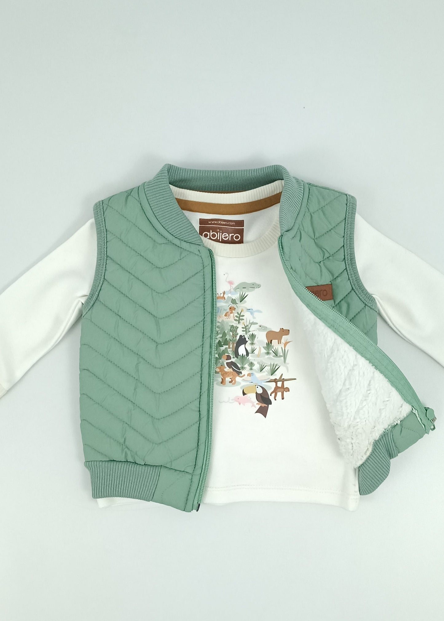 Regalo listo! Conjunto Colombia Biodiversa, chaleco con cargo bebito