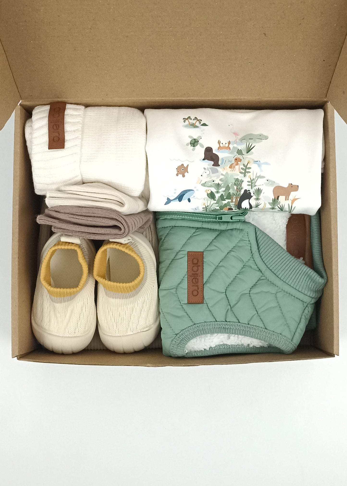 Regalo listo! Conjunto Colombia Biodiversa, chaleco con cargo bebito