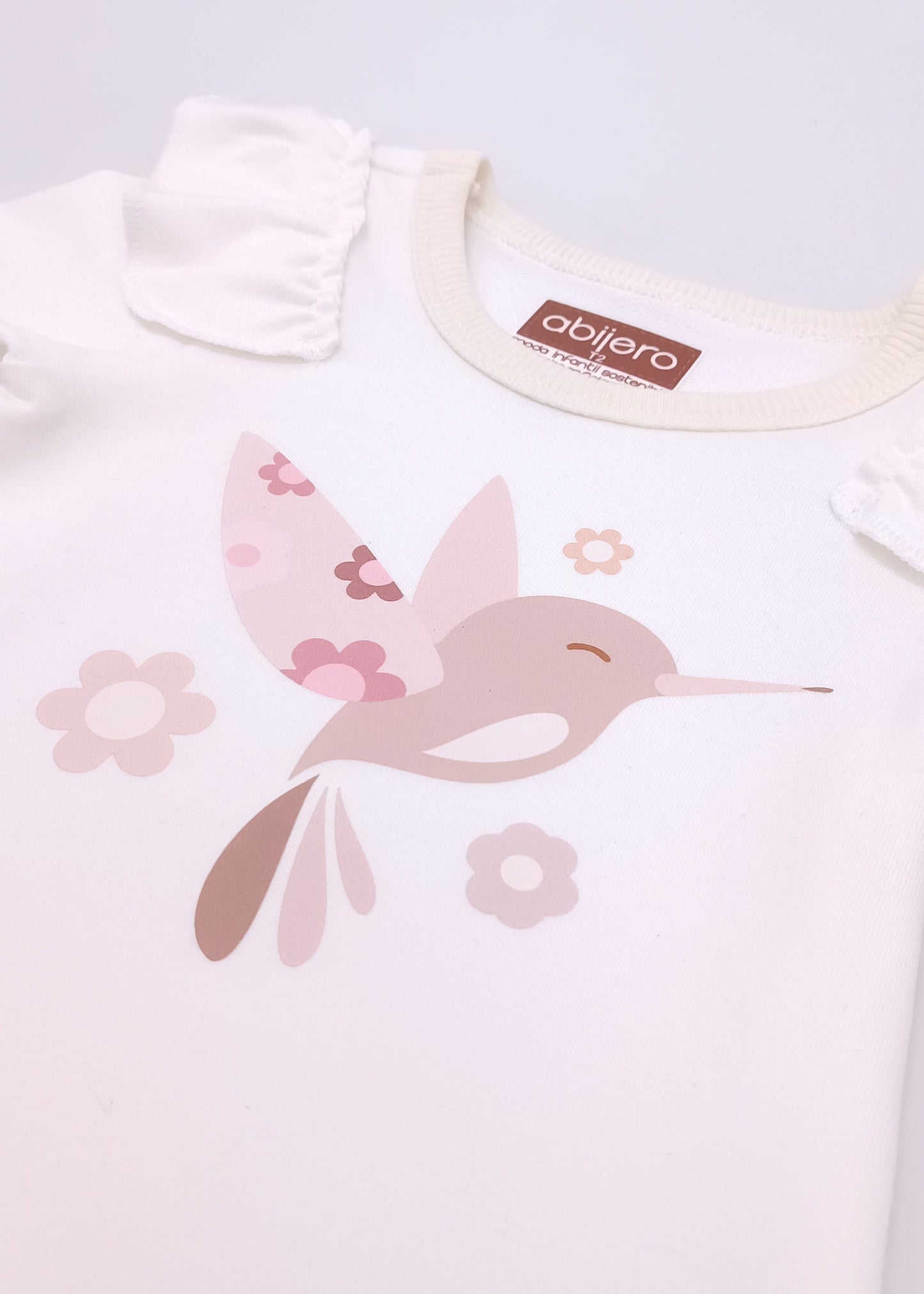 Blusita de Algodón con Arandelas – Ilustración Colibrí Pastel