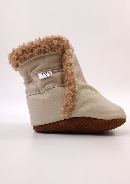 Botas para bebita en cuero primeros pasos