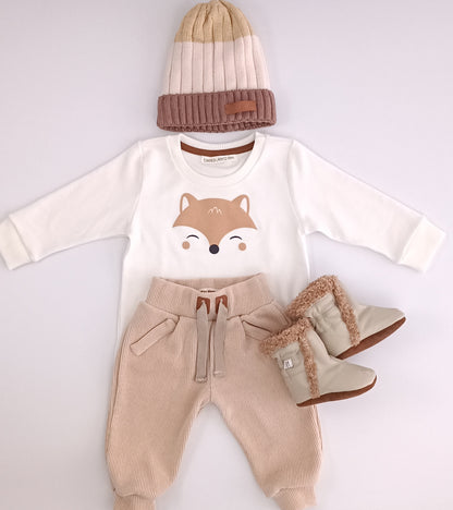 Conjunto zorrito y jogger beige bebe