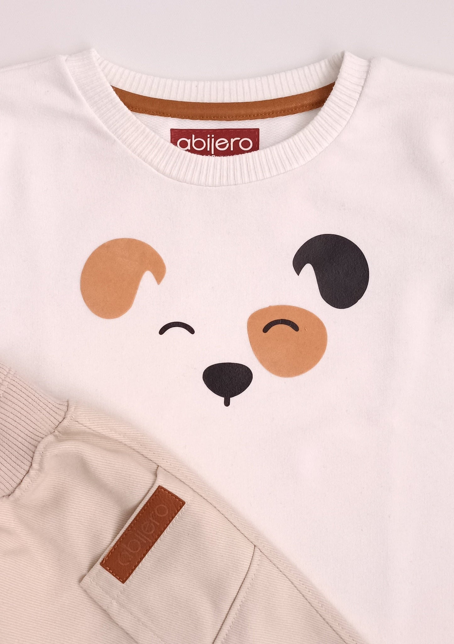 Conjunto Niña cargo perrito