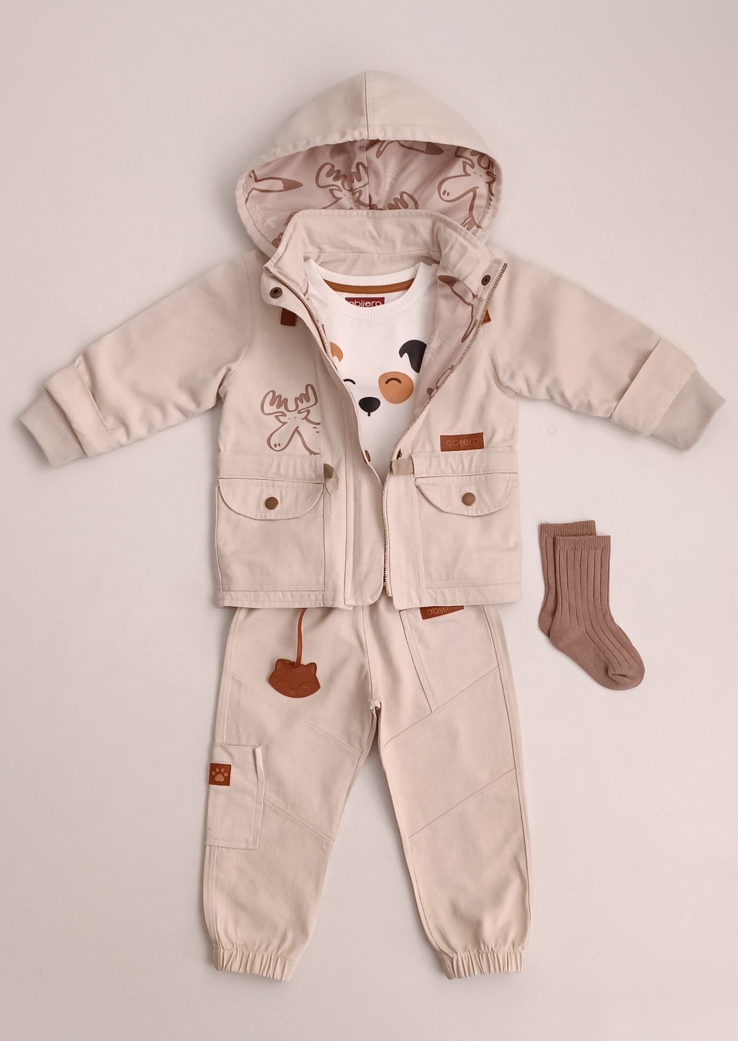 Conjunto bebito chaqueta explorador y cargo niña