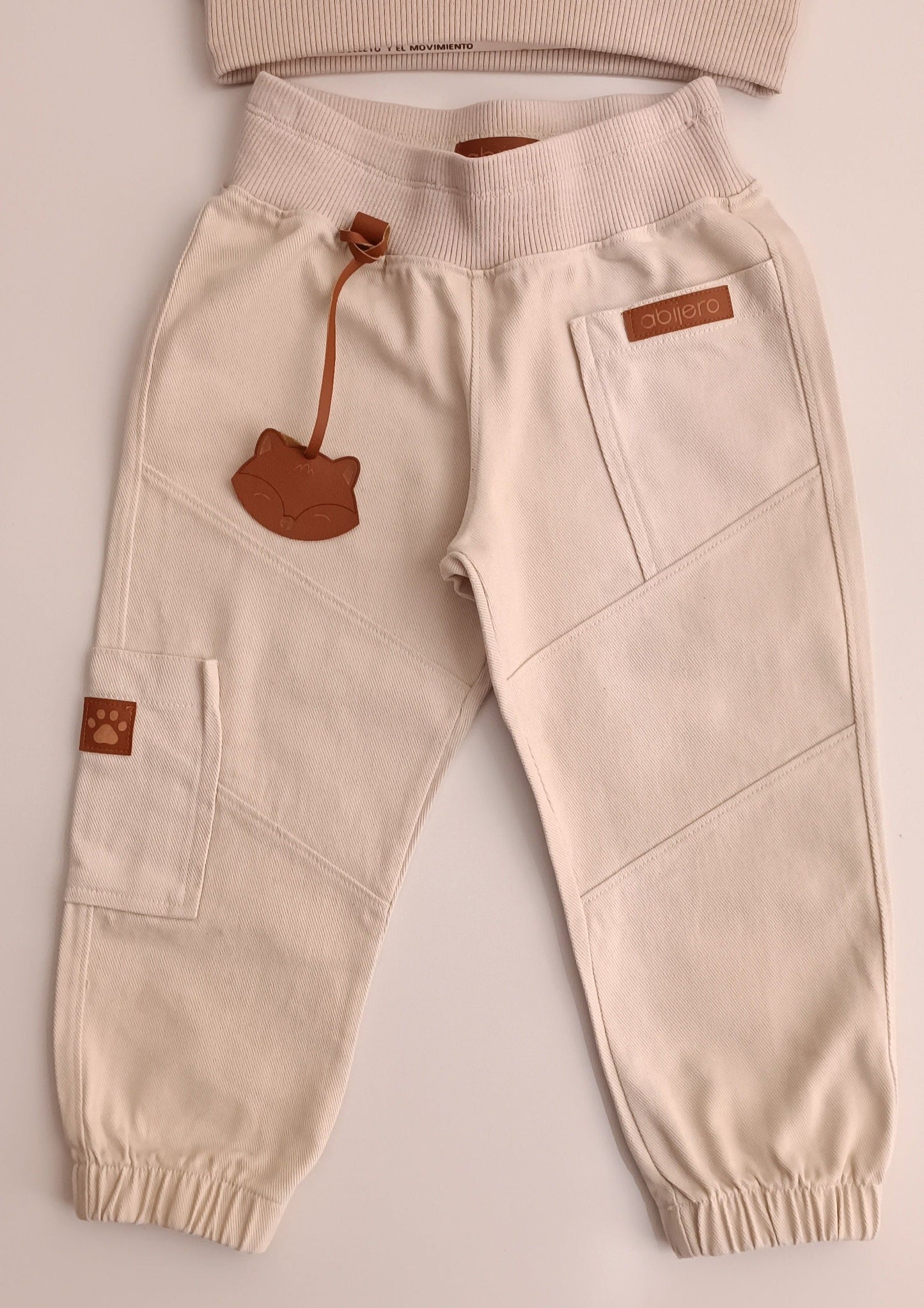 Conjunto buso capota Niña