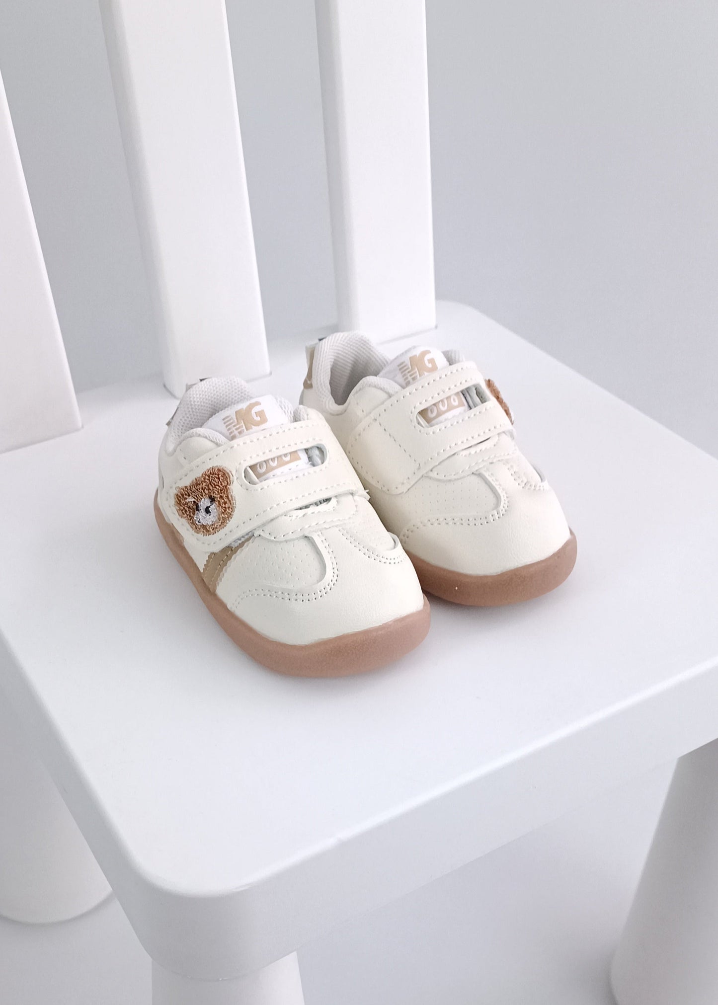 Zapatos deportivos osito velcro para bebito primeros pasos