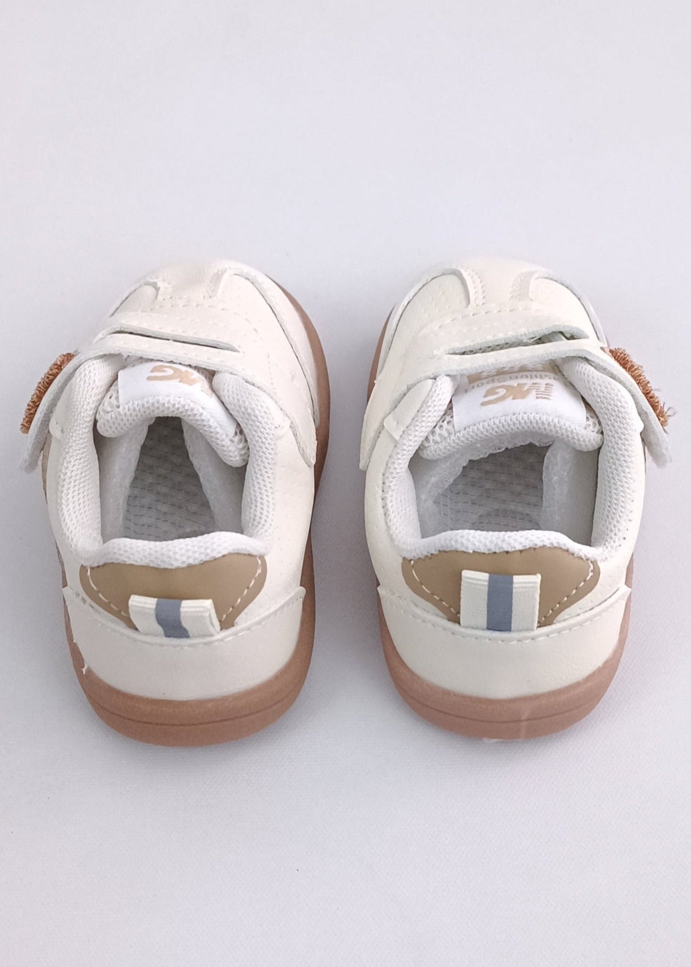 Zapatos deportivos osito velcro para bebito primeros pasos