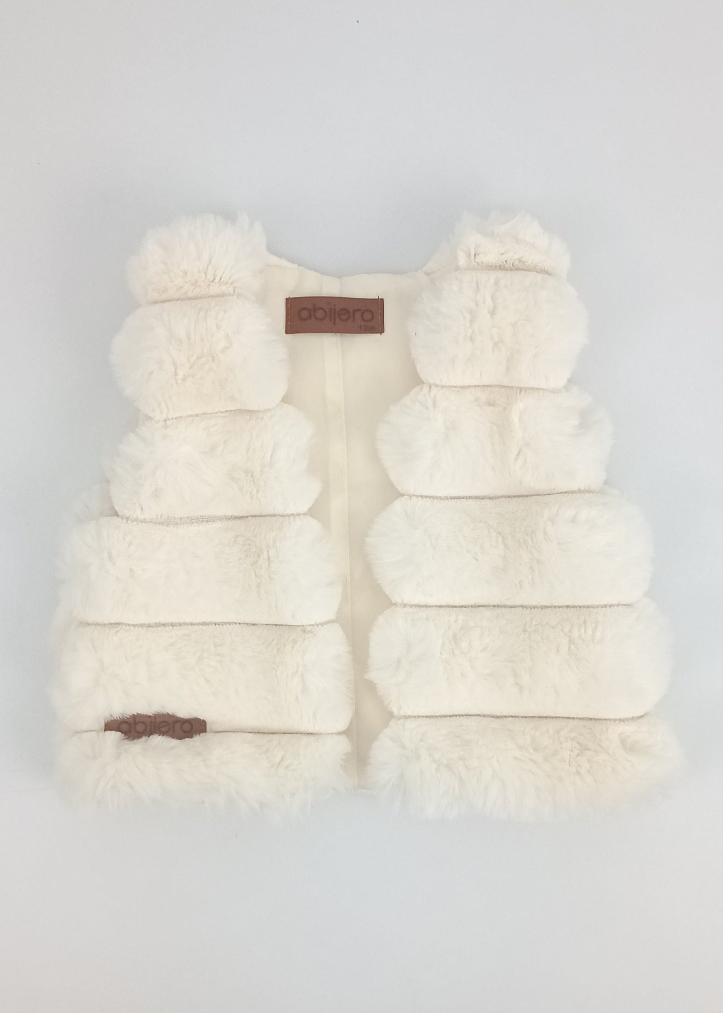Regalo Listo! Conjunto Chaleco marfil y busito ada niña