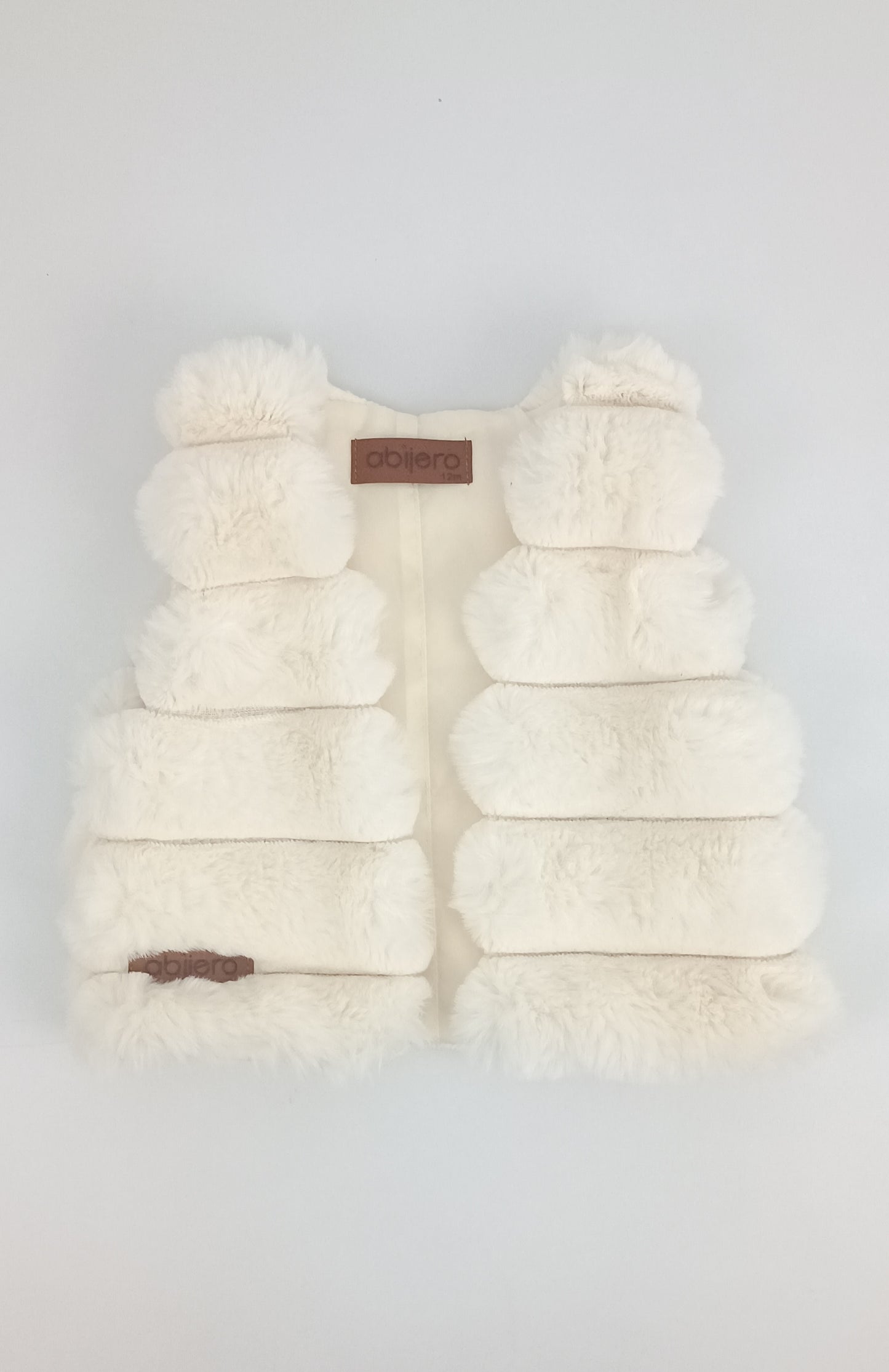 Regalo Listo! Conjunto Chaleco marfil y busito ada niña