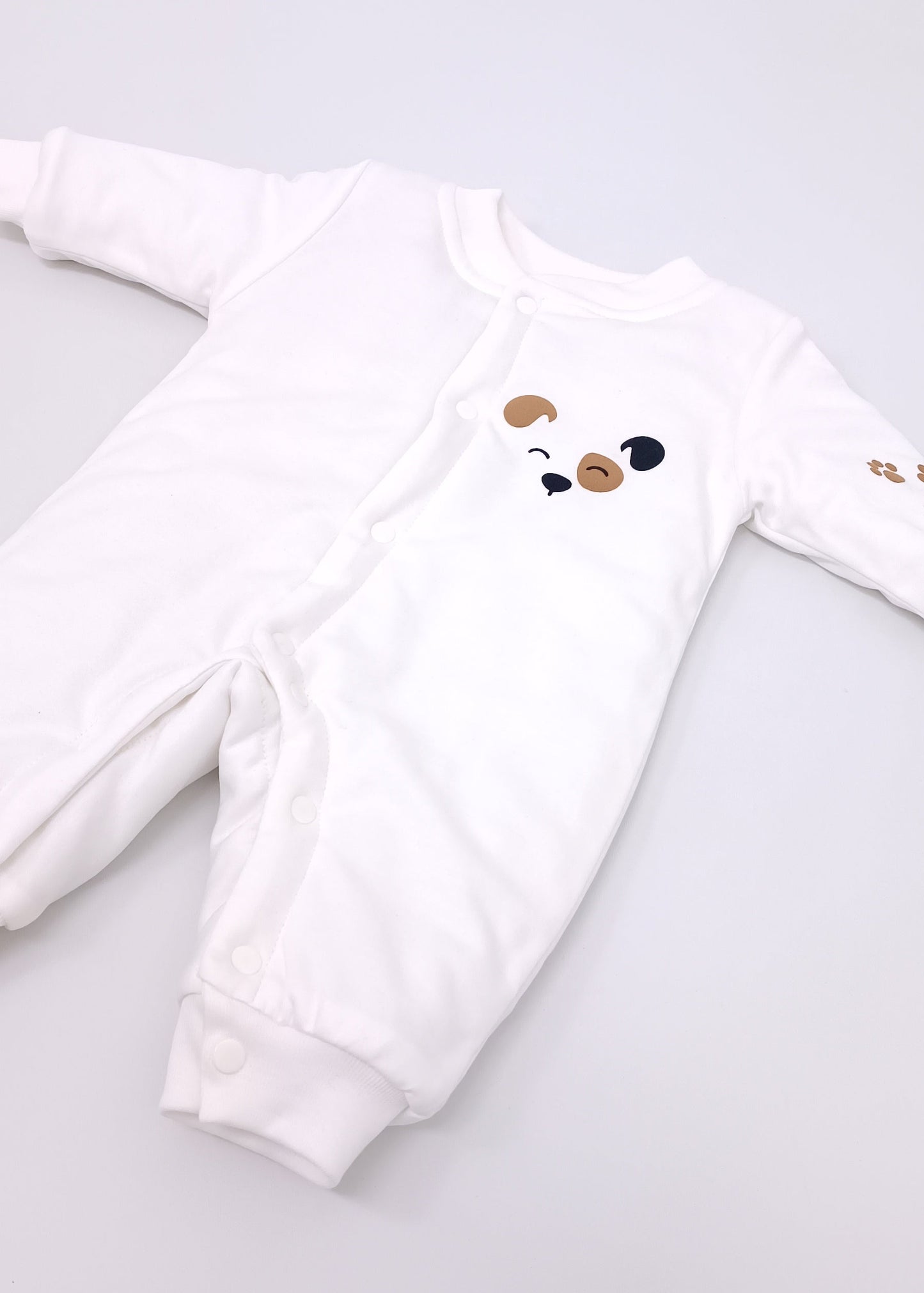 Pijama Enteriza Térmica de Algodón para bebito y bebita (unisex) – Diseño Huellitas Perrito Blanco