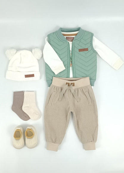 Regalo listo! Conjunto Colombia Biodiversa, chaleco con cargo niño